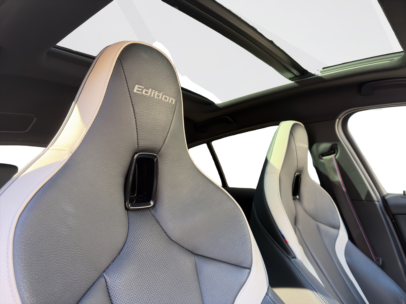 BMW M135i xDrive-image-15