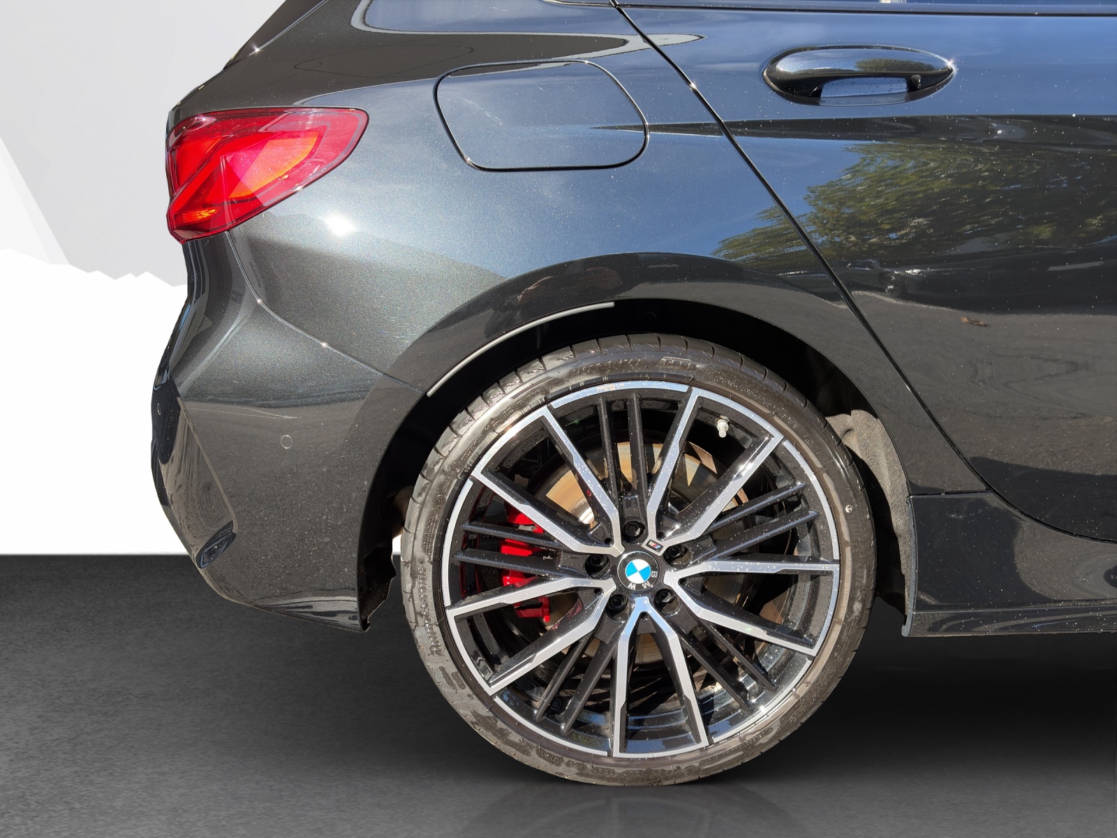 BMW M135i xDrive-image-23