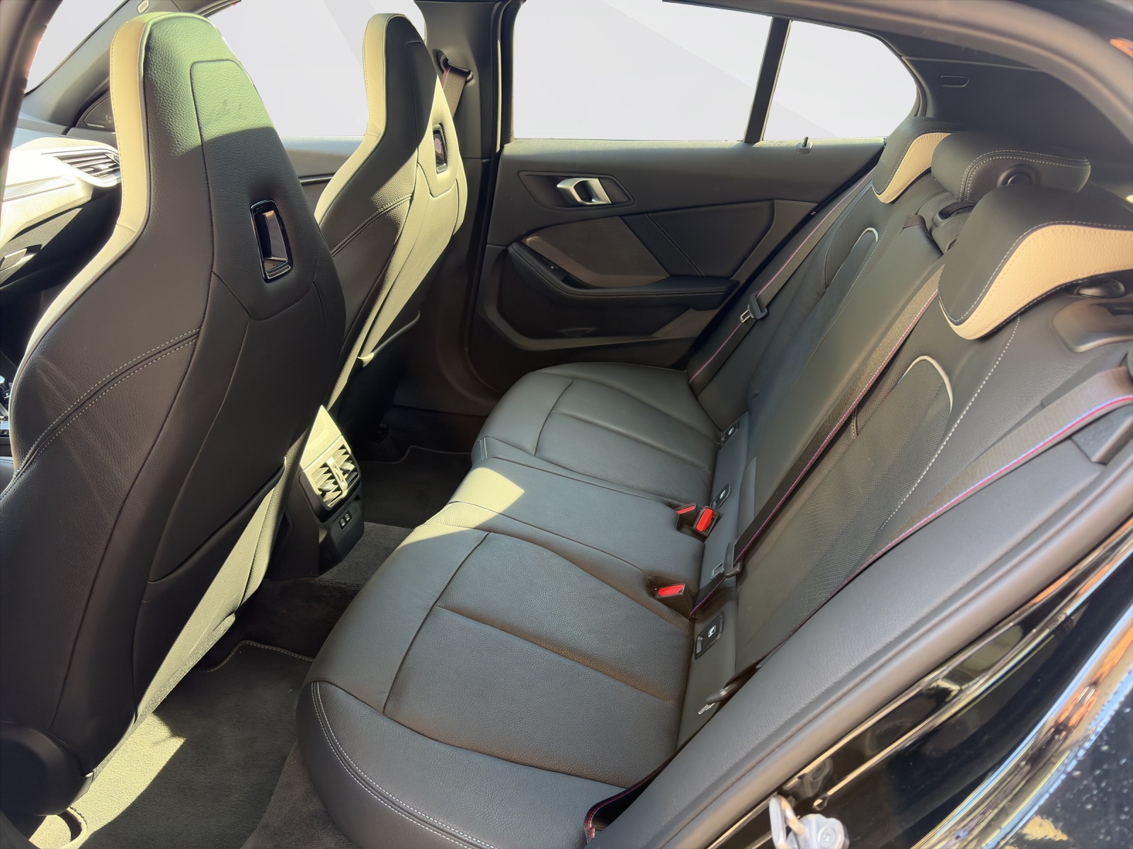 BMW M135i xDrive-image-18
