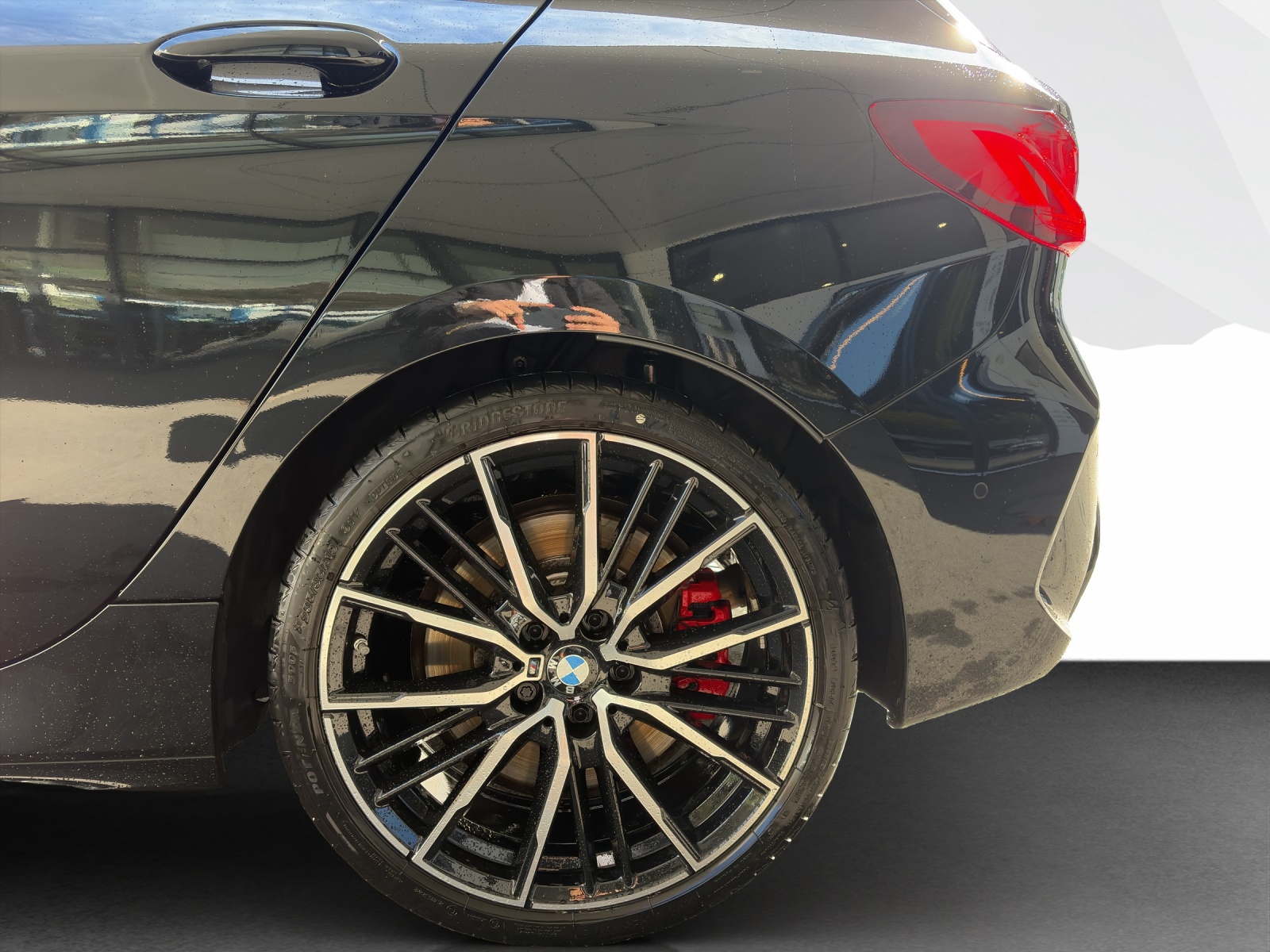 BMW M135i xDrive-image-22
