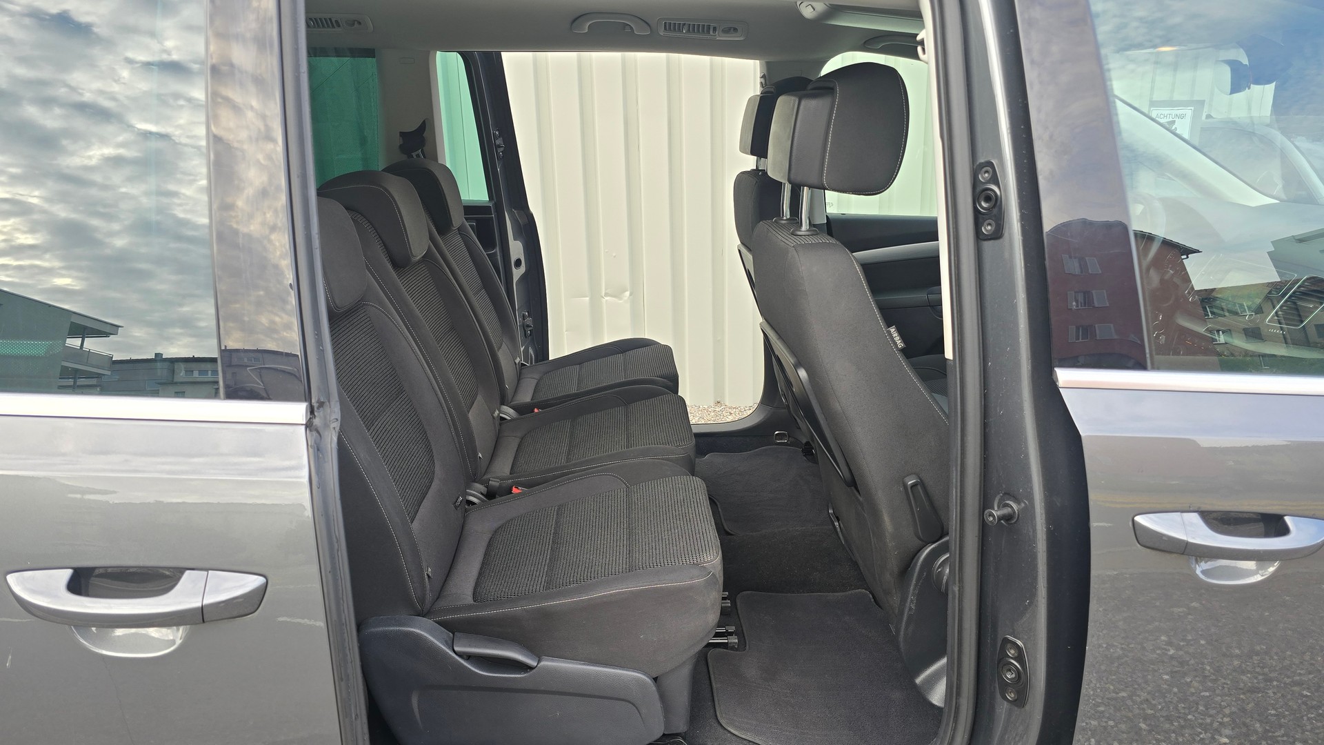 VW Sharan 2.0 TDI BMT Comfortline-image-10