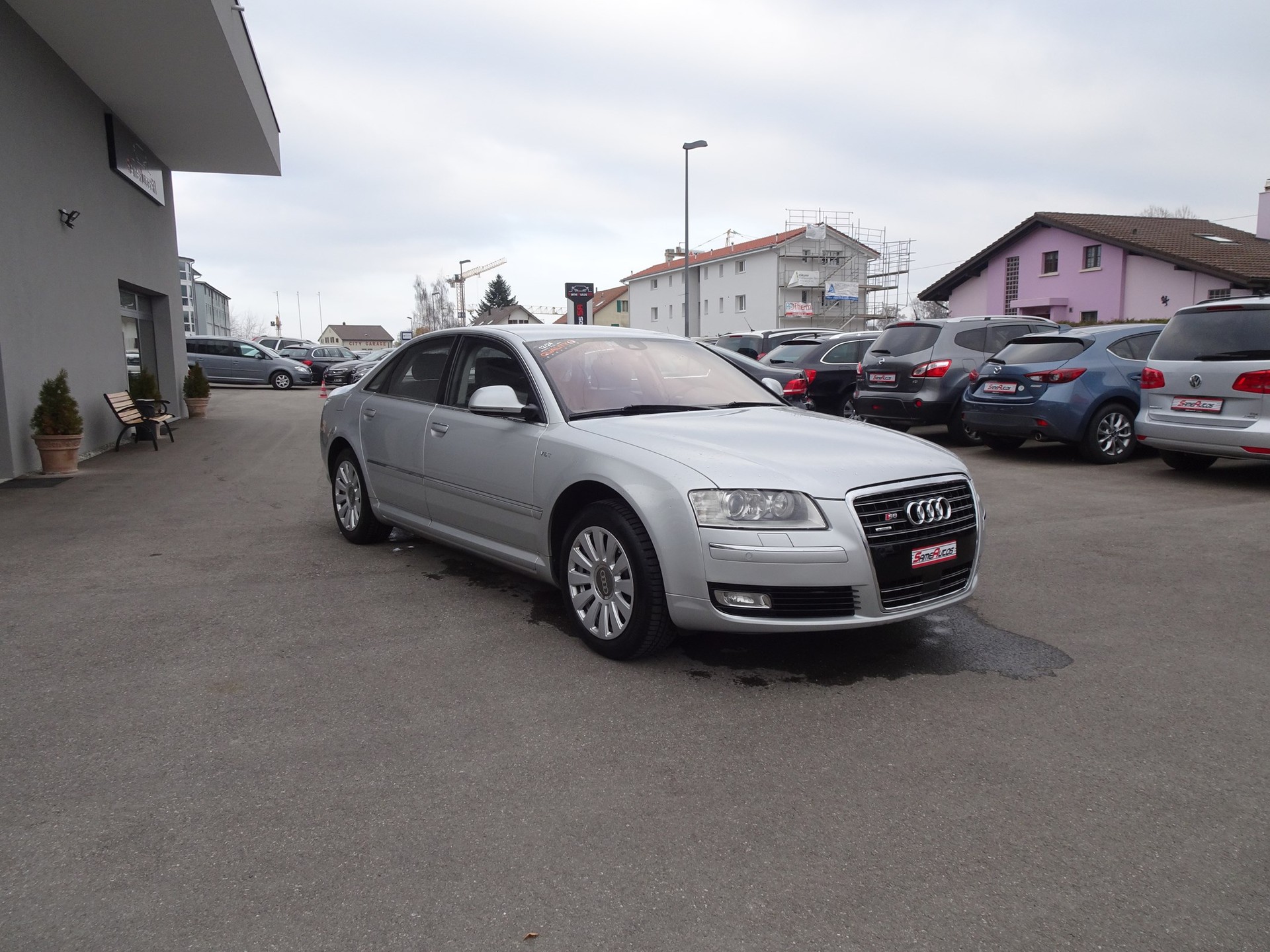 AUDI A8 4.2 FSI quattro tiptronic-image-0