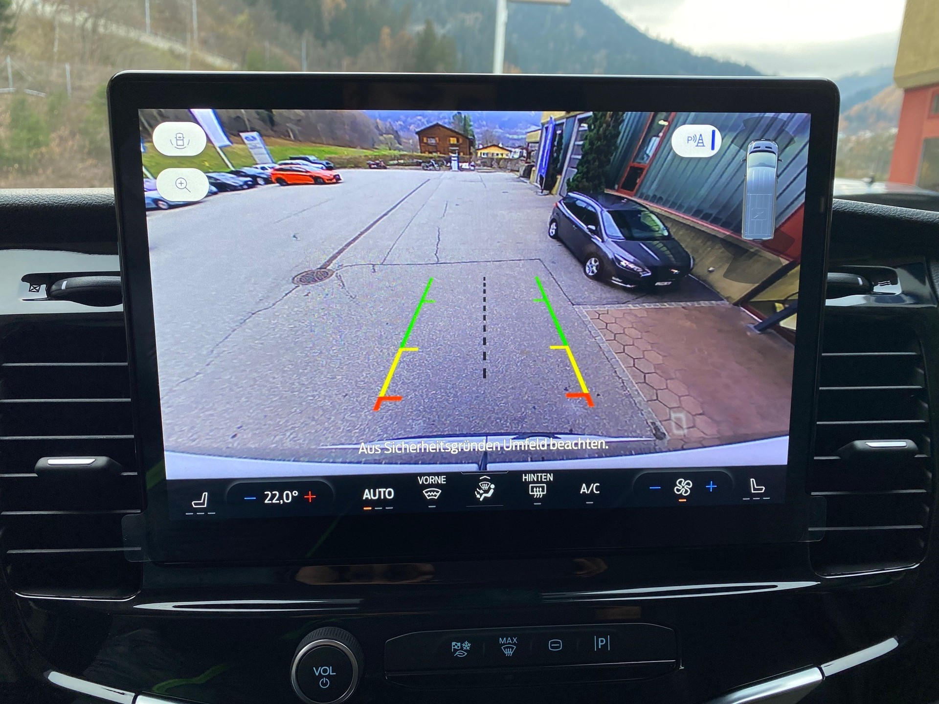 FORD E-Transit Van 350 L2 Trend RWD-image-11