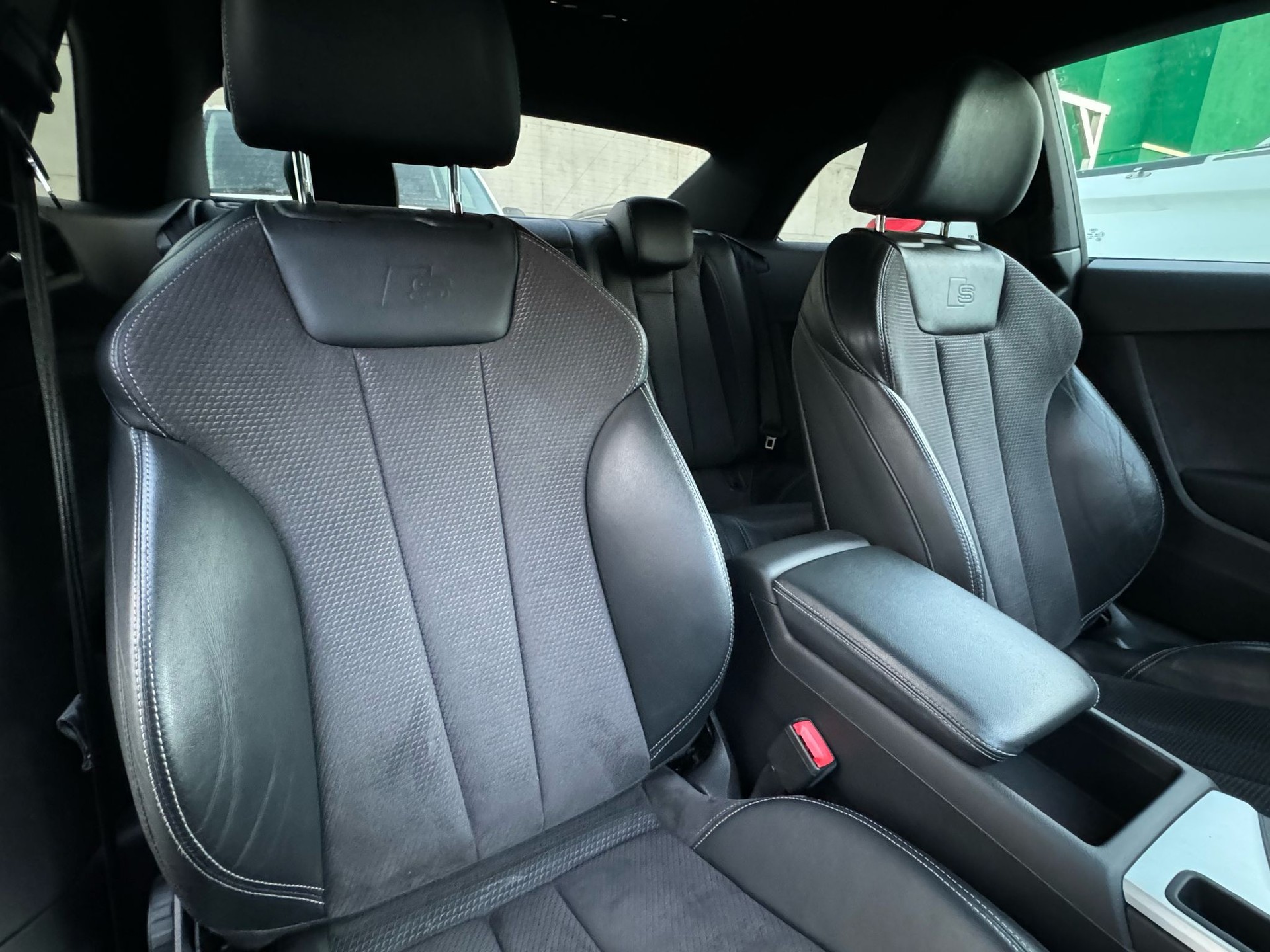 AUDI A5 Coupé 3.0 TDI quattro S-tronic-image-12