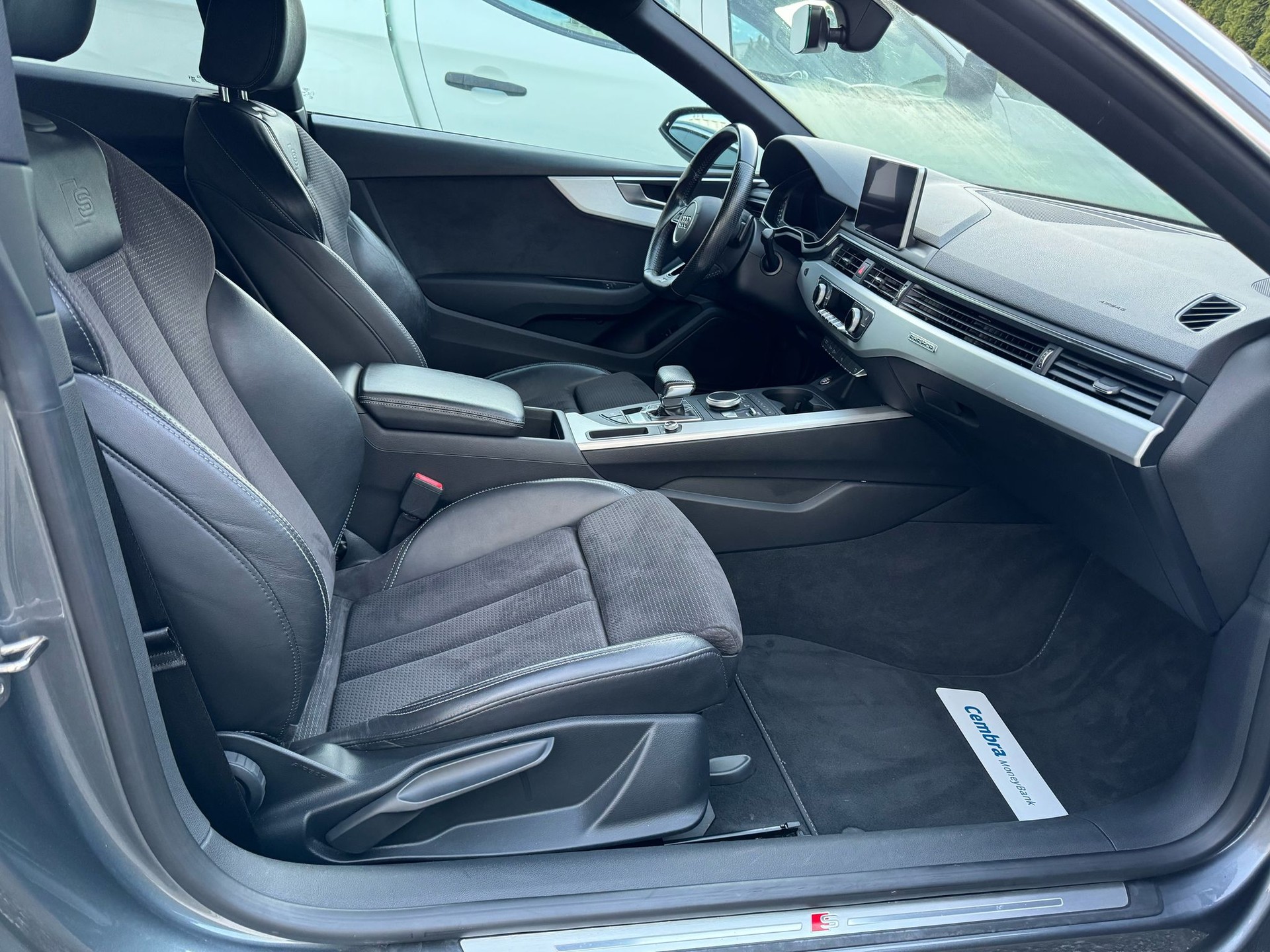 AUDI A5 Coupé 3.0 TDI quattro S-tronic-image-10