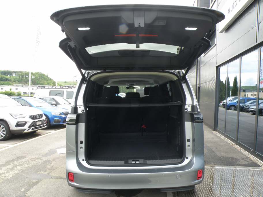 VW ID.Buzz Bus 77kWh Pro-image-4