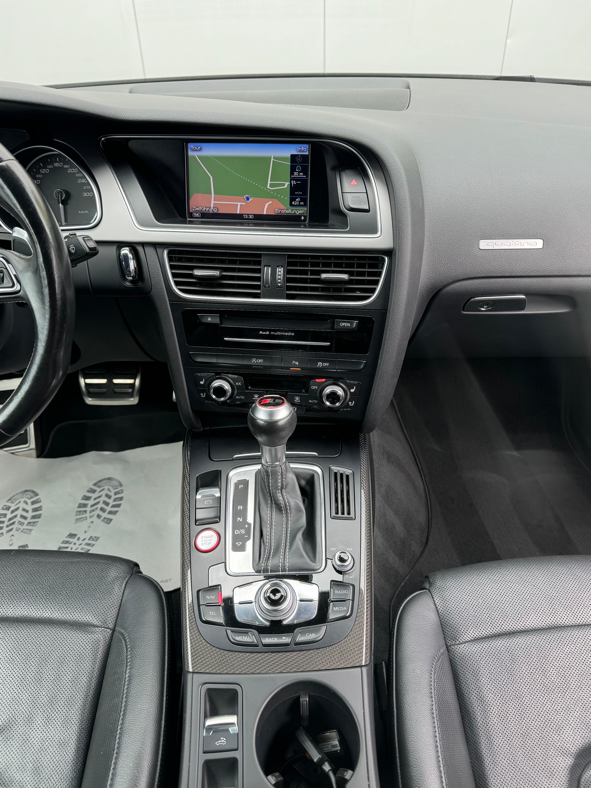 AUDI S5 Cabrio 3.0 TFSI quattro S-tronic-image-5