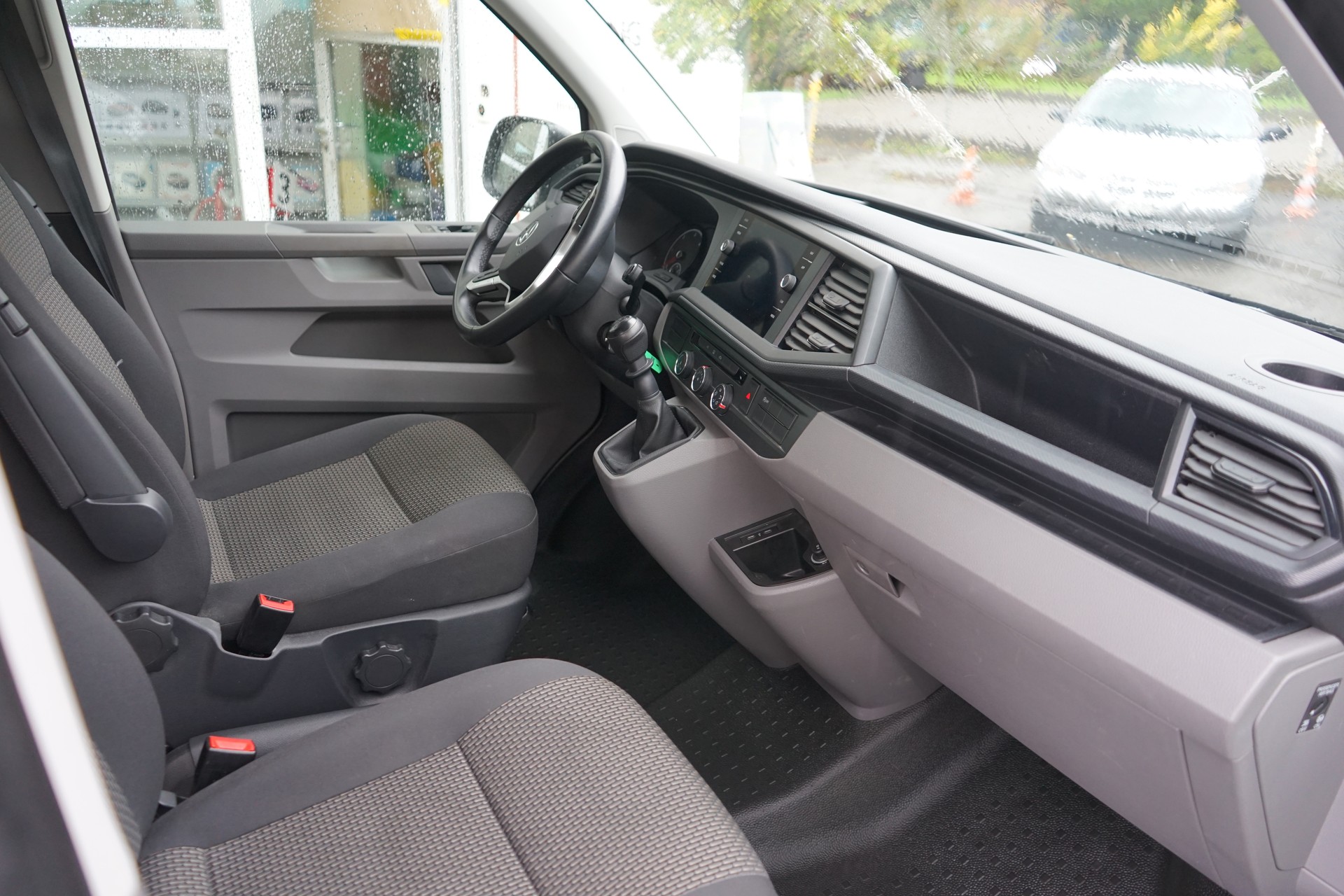 VW T6.1 2.0 TDI 4Motion-image-7