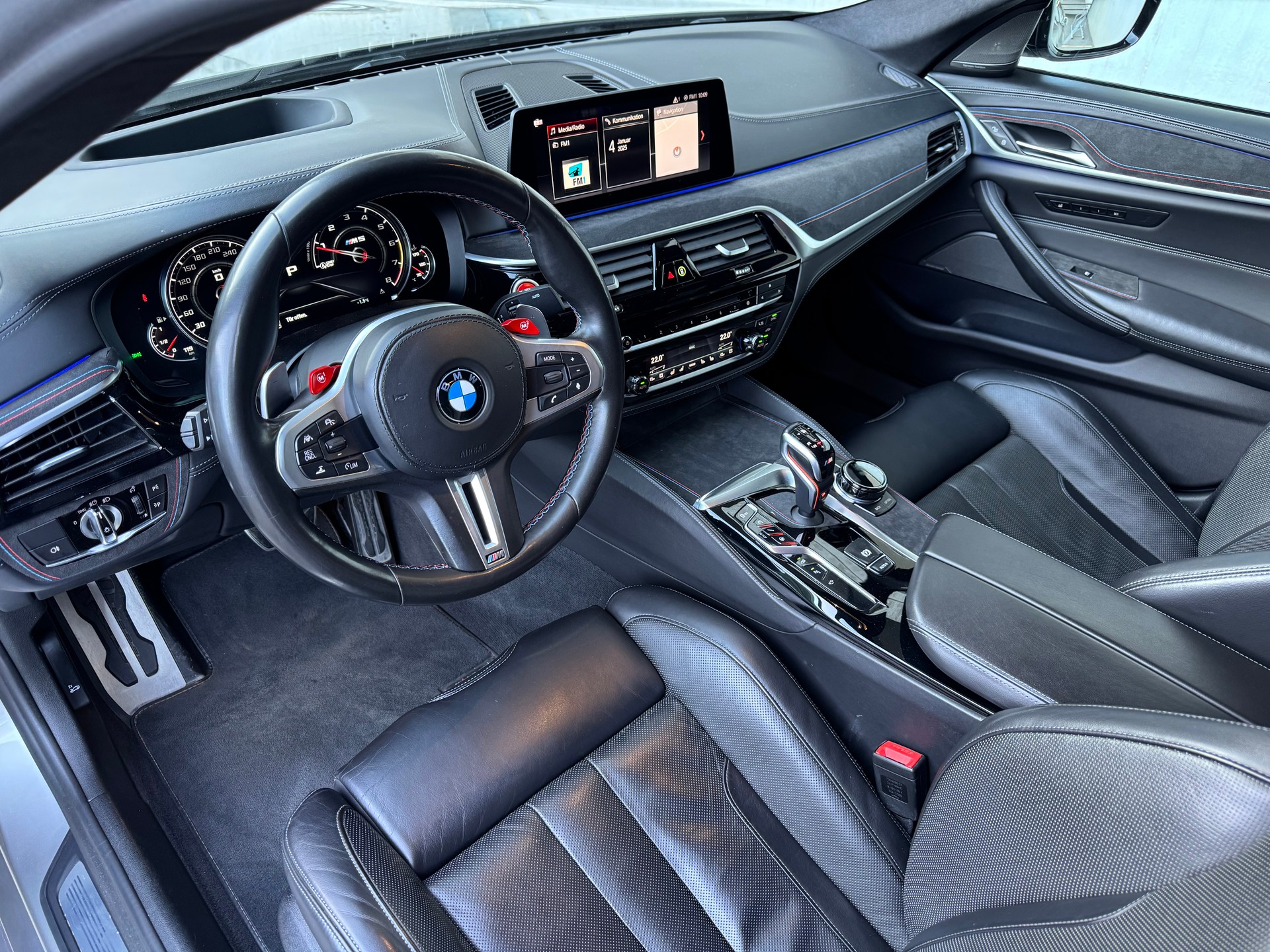 BMW M5 xDrive Competition Drivelogic-image-9