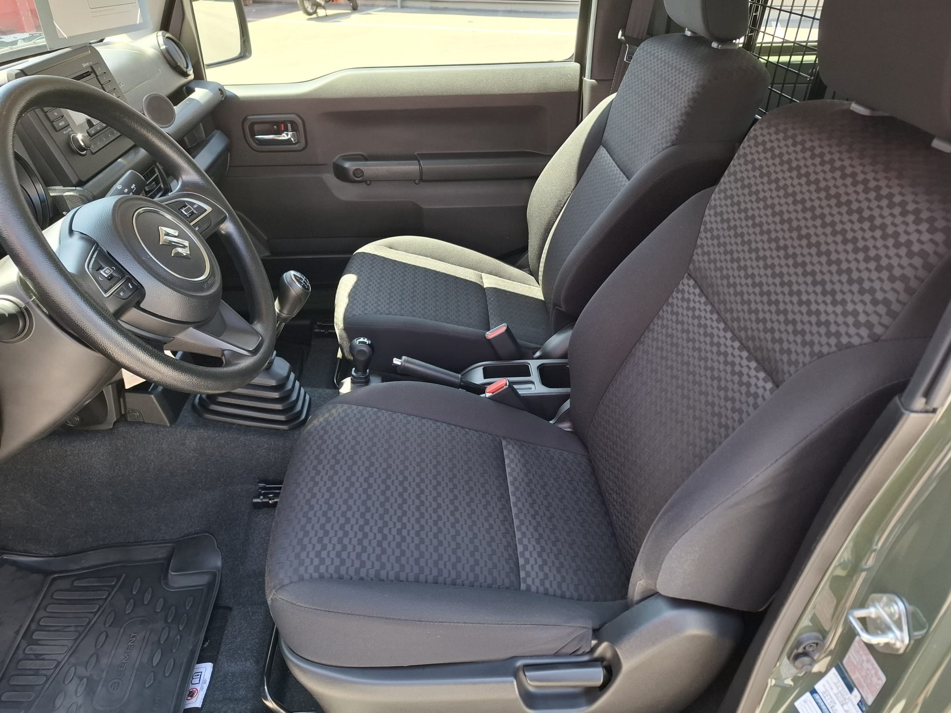 SUZUKI Jimny 1.5 Compact+ 4x4-image-6