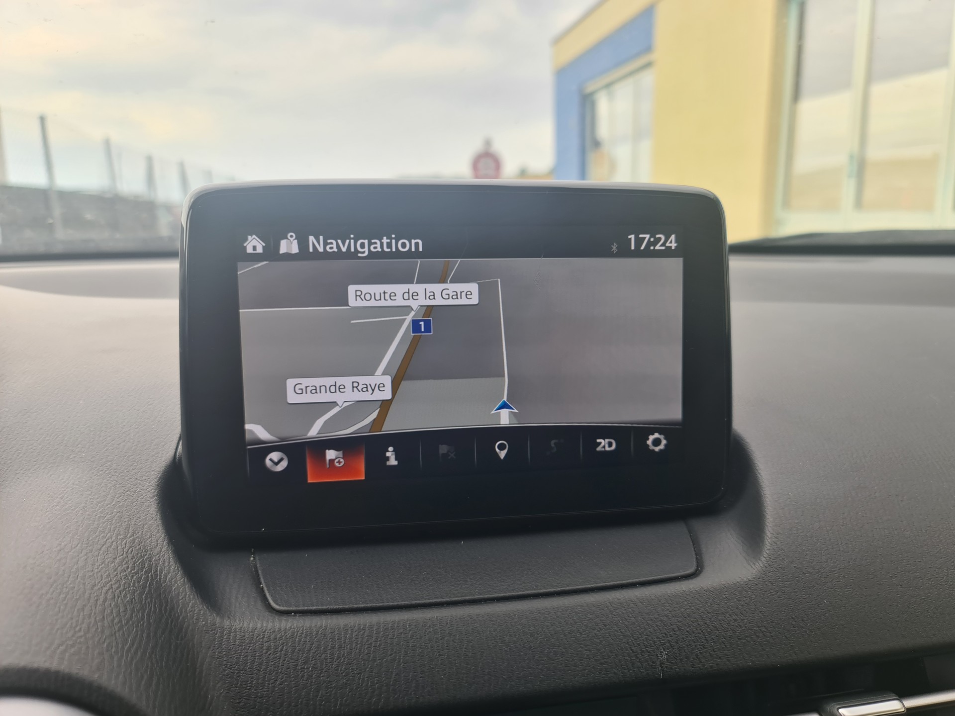 MAZDA CX-3 SKYACTIV-G 121 Revolution FWD-image-7