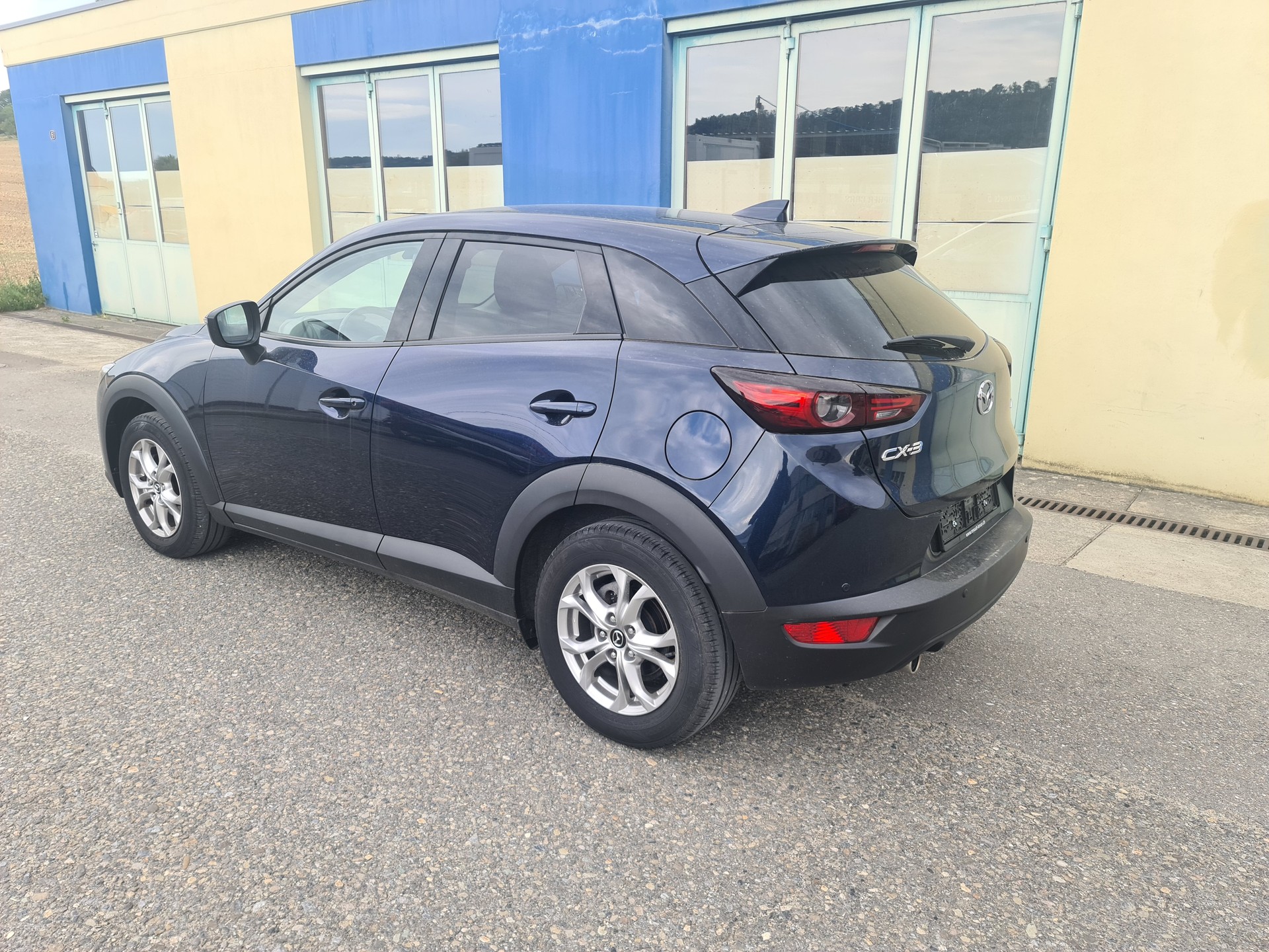 MAZDA CX-3 SKYACTIV-G 121 Revolution FWD-image-4