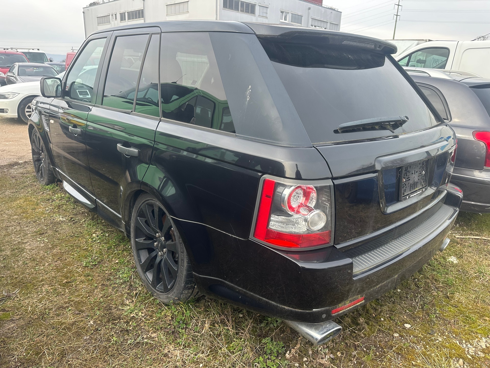 LAND ROVER RANGE ROVER SPORT-image-3