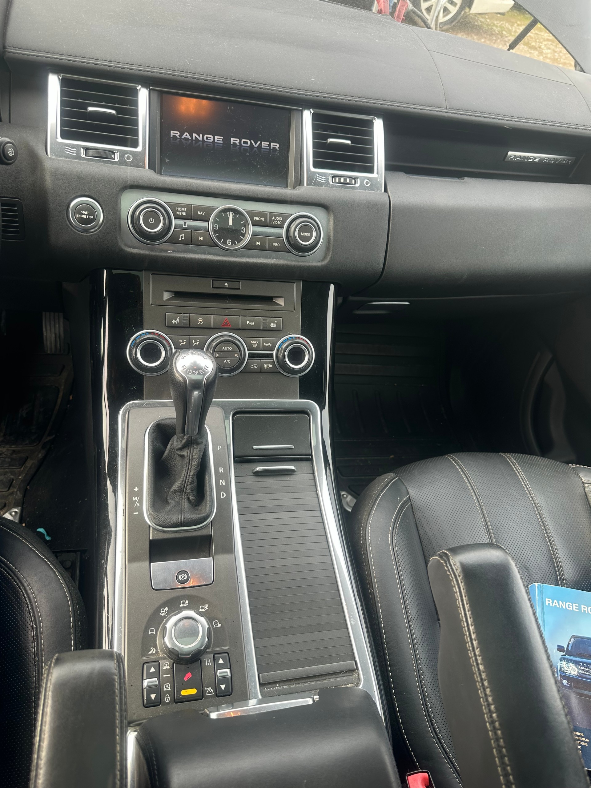LAND ROVER RANGE ROVER SPORT-image-9