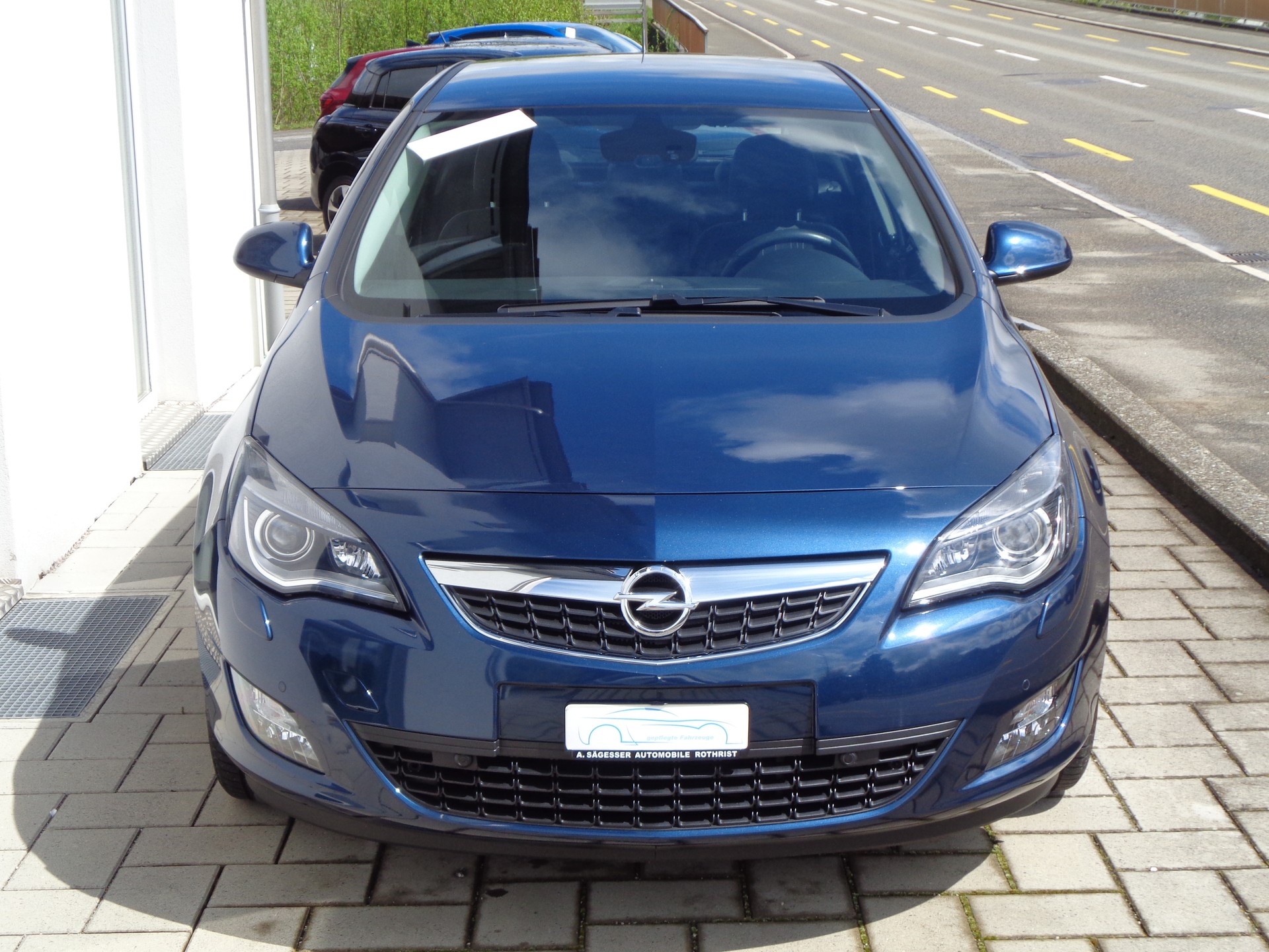 OPEL Astra 1.4i 16V Turbo Anniversary Edition-showroom-element-2
