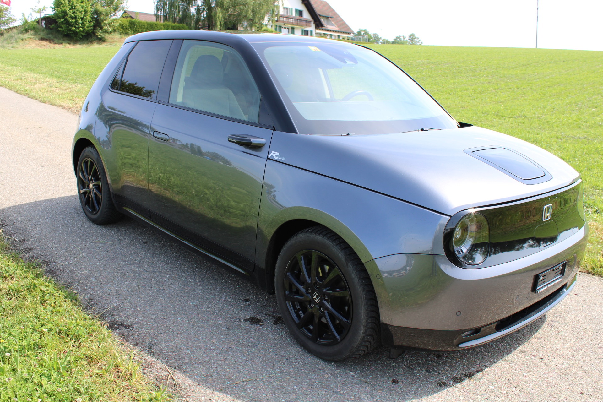 HONDA e Advance-image-2