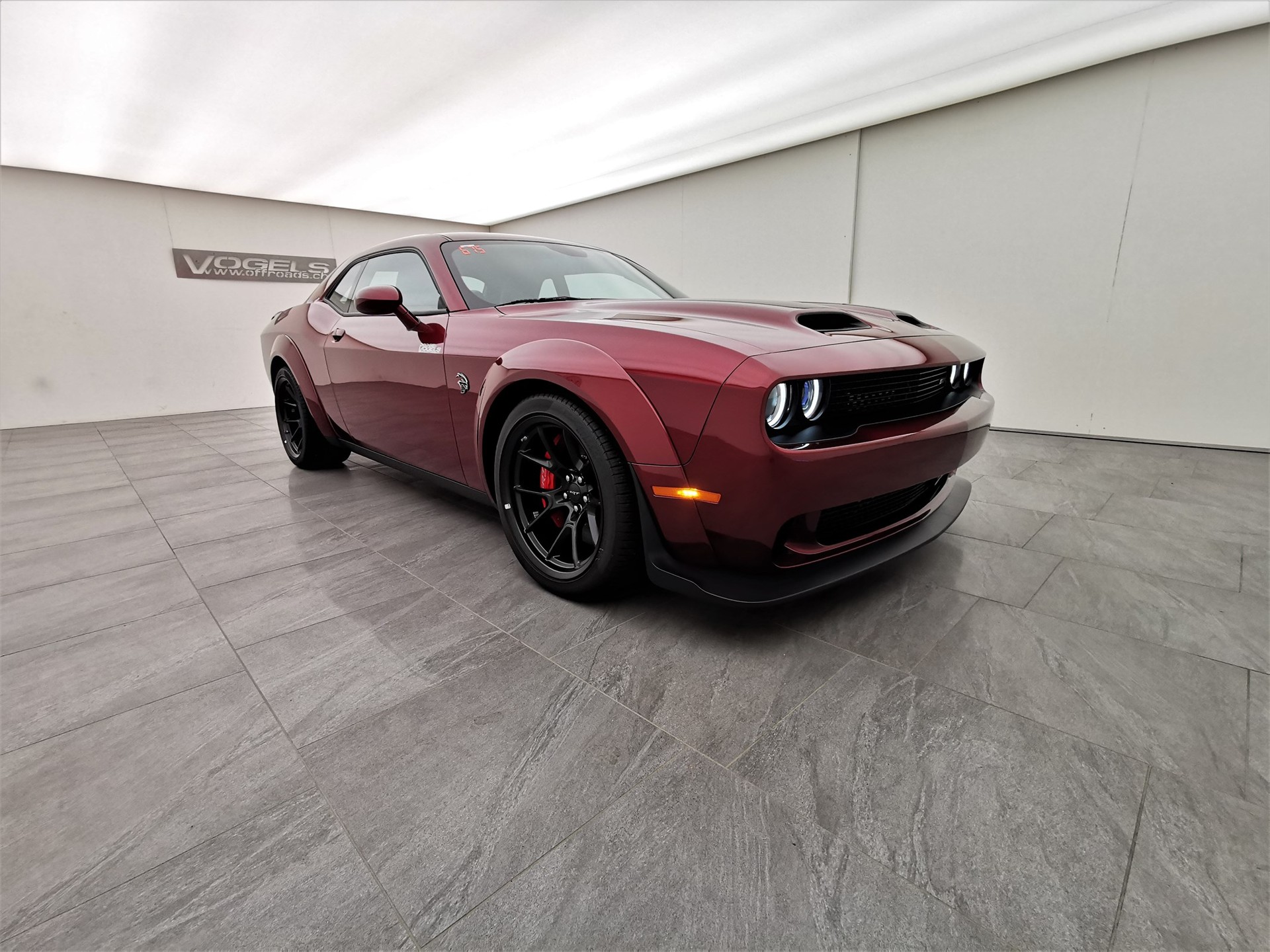 DODGE Challenger SRT Hellcat Redeye Widebody-image-2