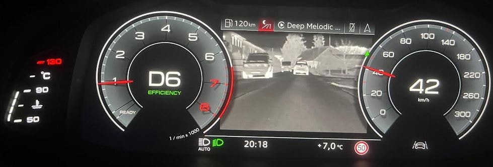 AUDI Q8 3.0 55 TFSI Black Edition quattro tiptronic, S-line, NP 160000-image-17