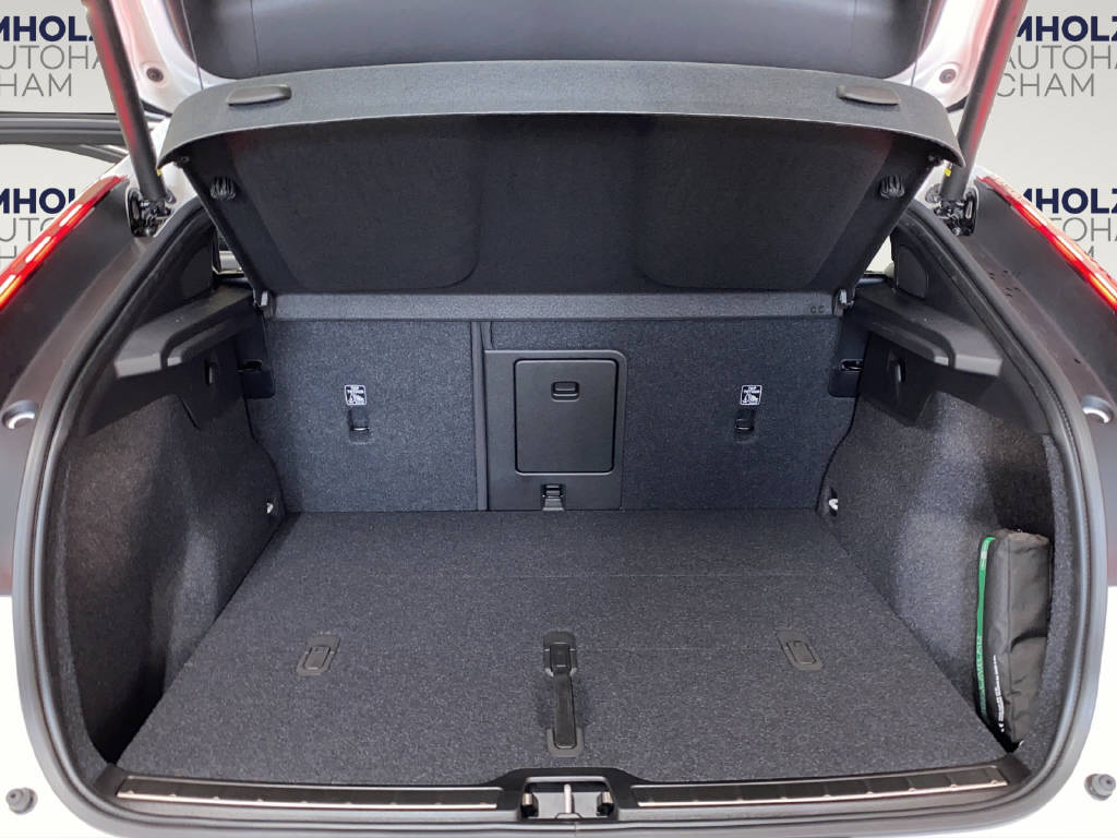 VOLVO C40 E80 Plus-image-12