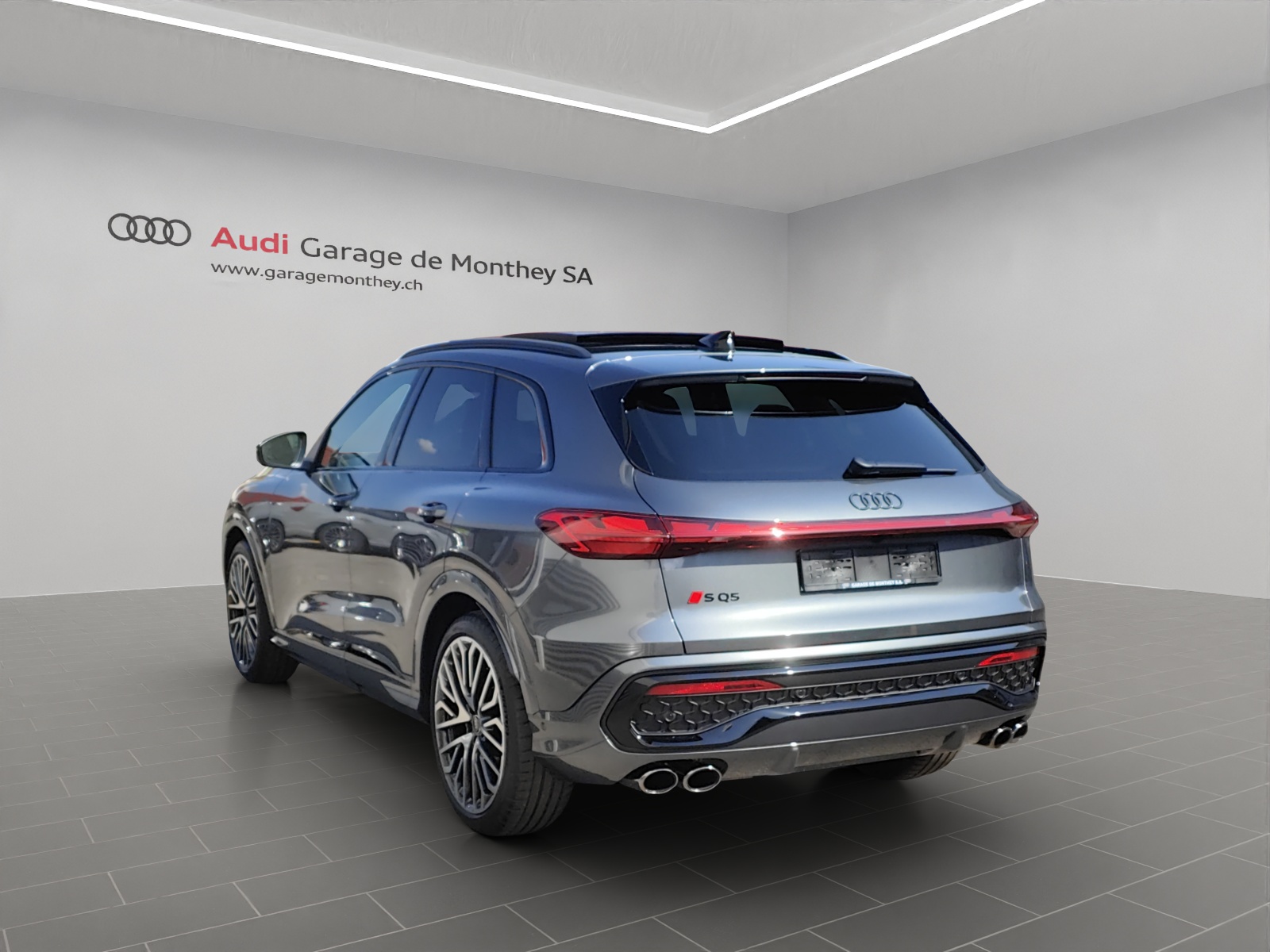 AUDI SQ5 TFSI quattro S-tronic-image-2