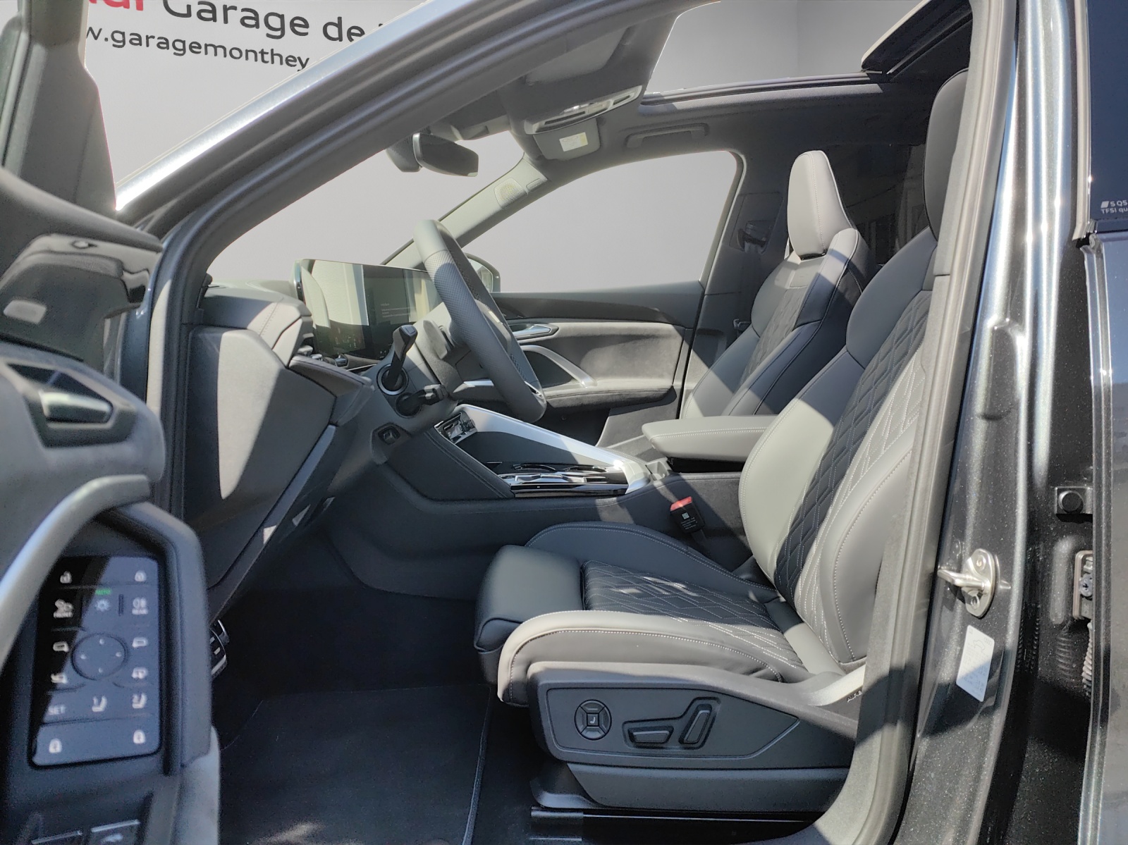 AUDI SQ5 TFSI quattro S-tronic-image-9