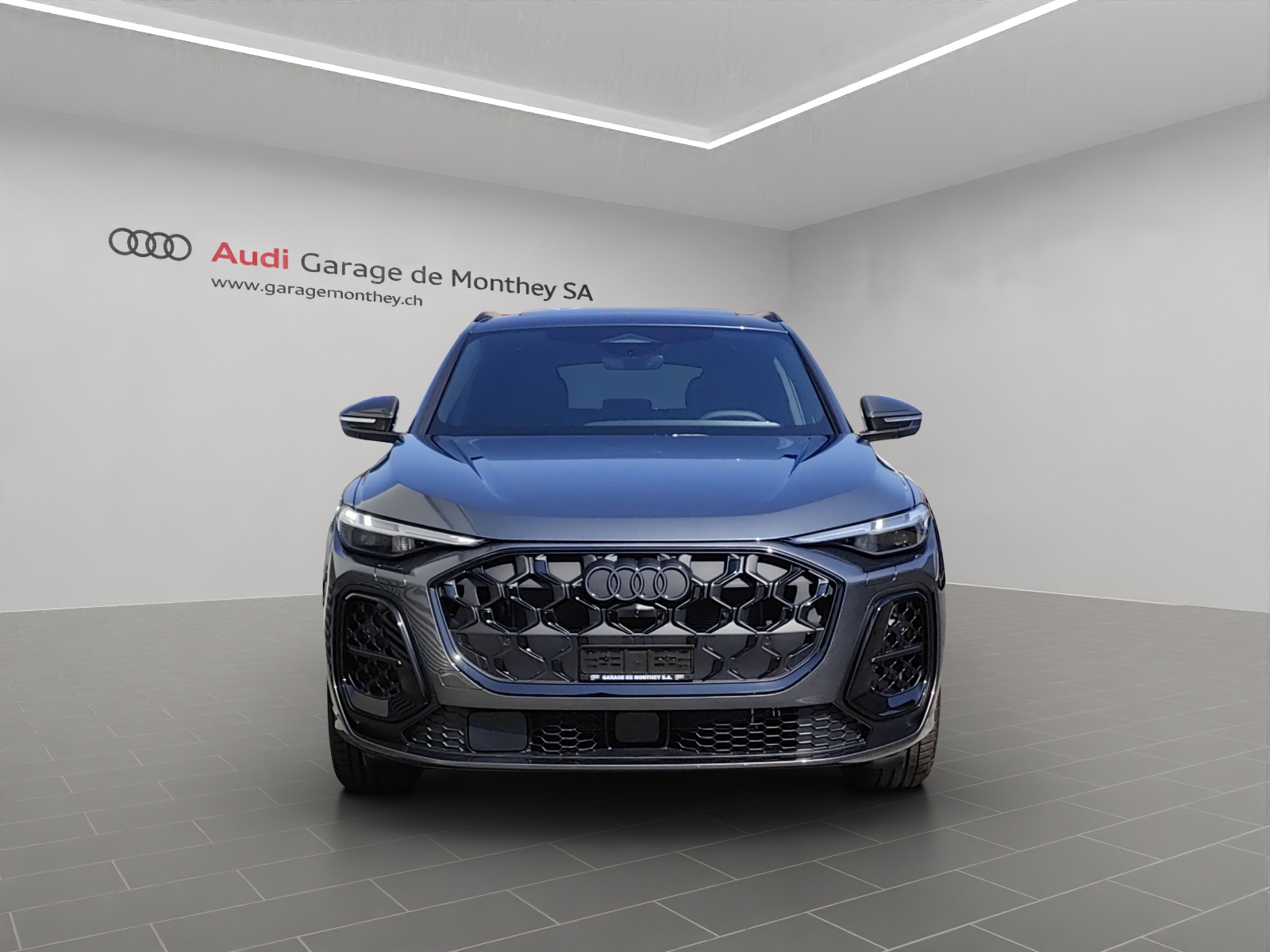 AUDI SQ5 TFSI quattro S-tronic-image-6