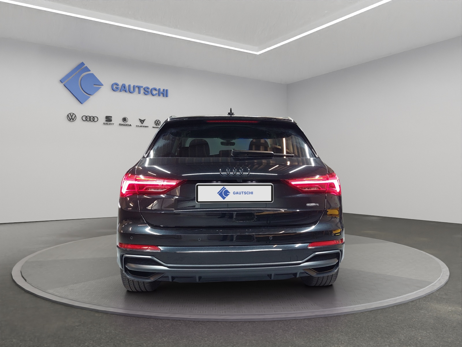 AUDI Q3 35 TDI S line quattro S-tronic-image-3
