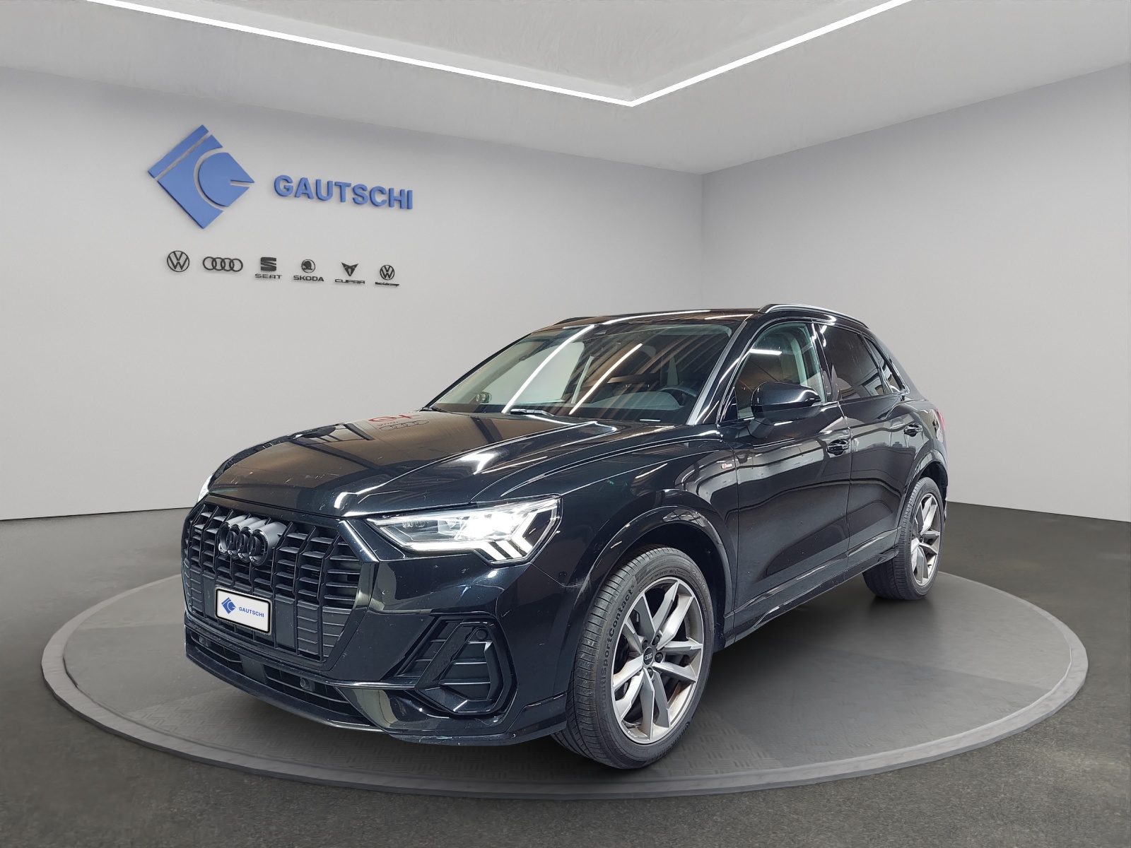AUDI Q3 35 TDI S line quattro S-tronic-image-0