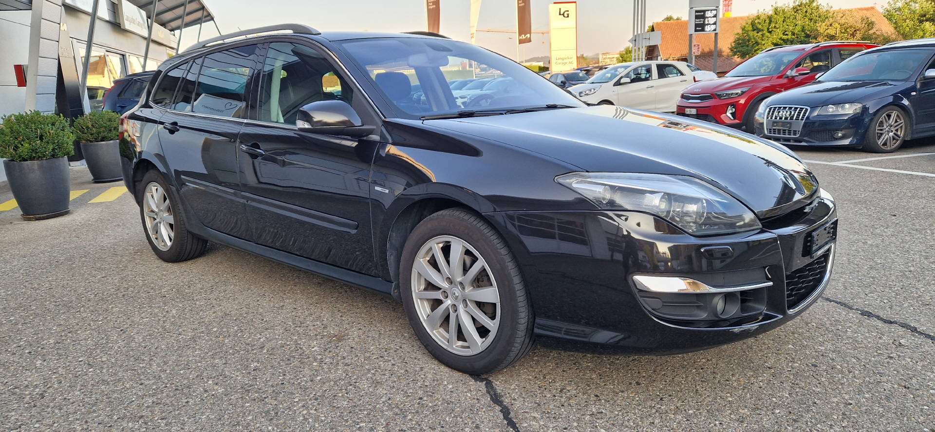 RENAULT Laguna Grandtour 2.0 dCi 173 Bose Edition-image-14
