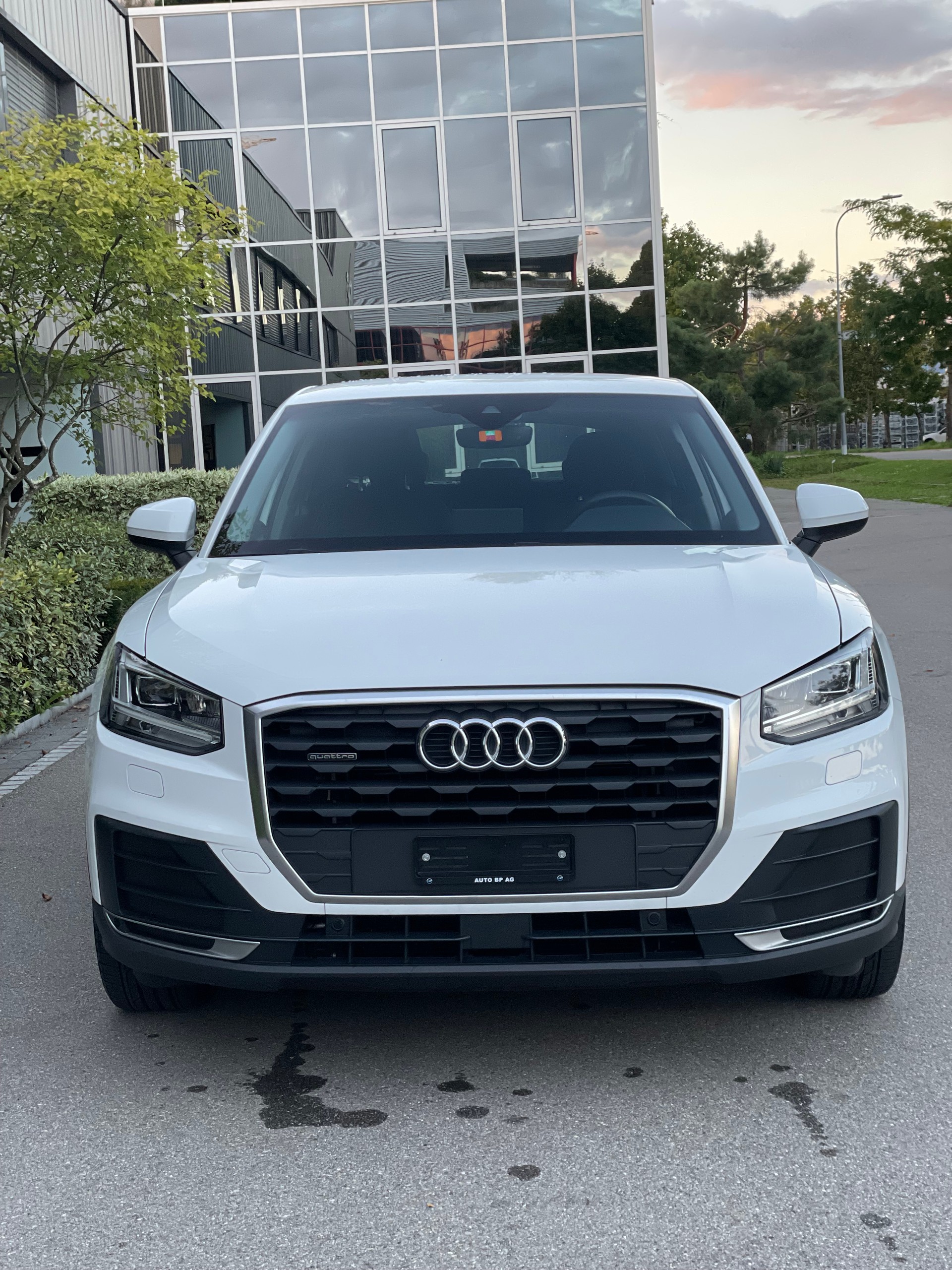 AUDI Q2 35 TDI Attraction quattro S-tronic-image-2