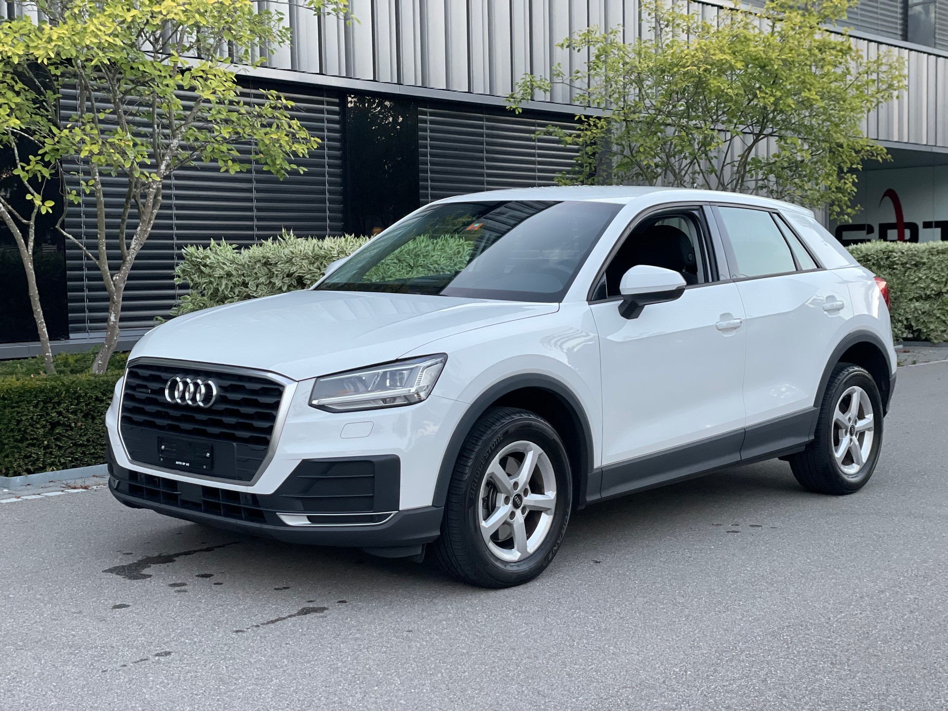 AUDI Q2 35 TDI Attraction quattro S-tronic-image-0