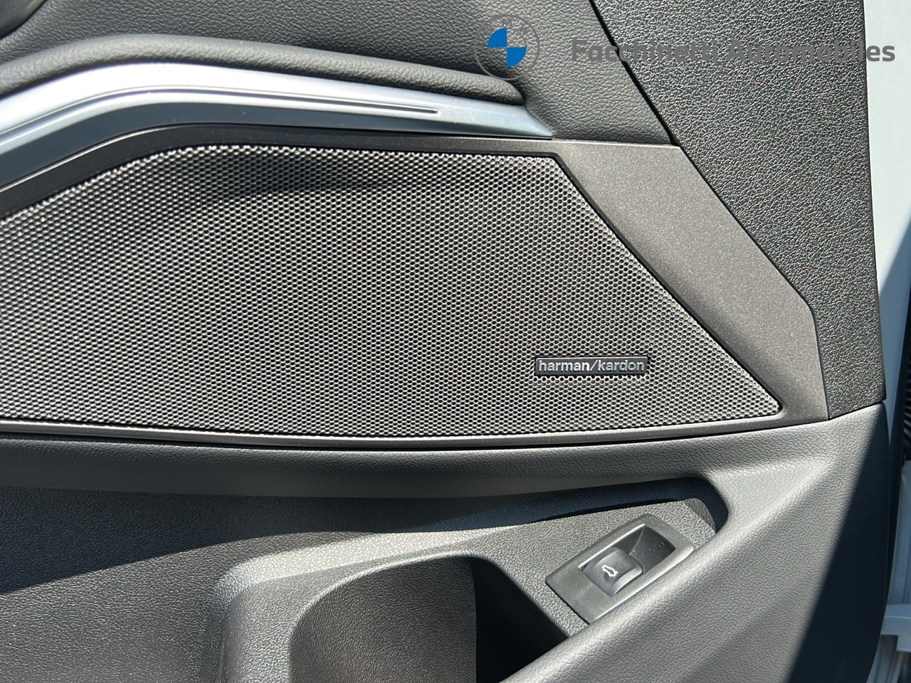 BMW 330i xDrive Steptronic M Sport Pro-image-21