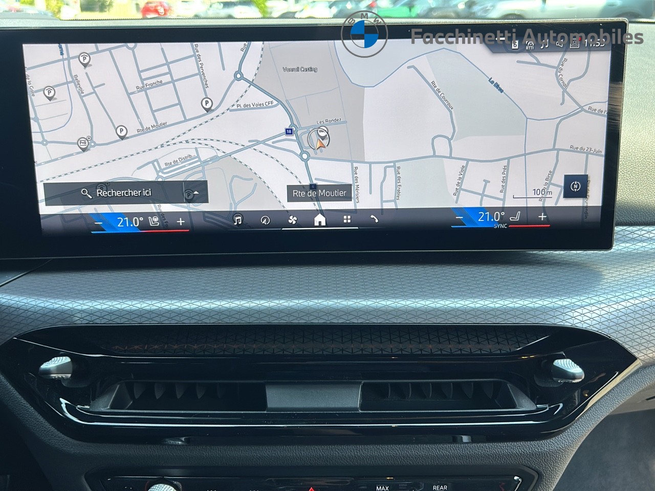 BMW 330i xDrive Steptronic M Sport Pro-image-16