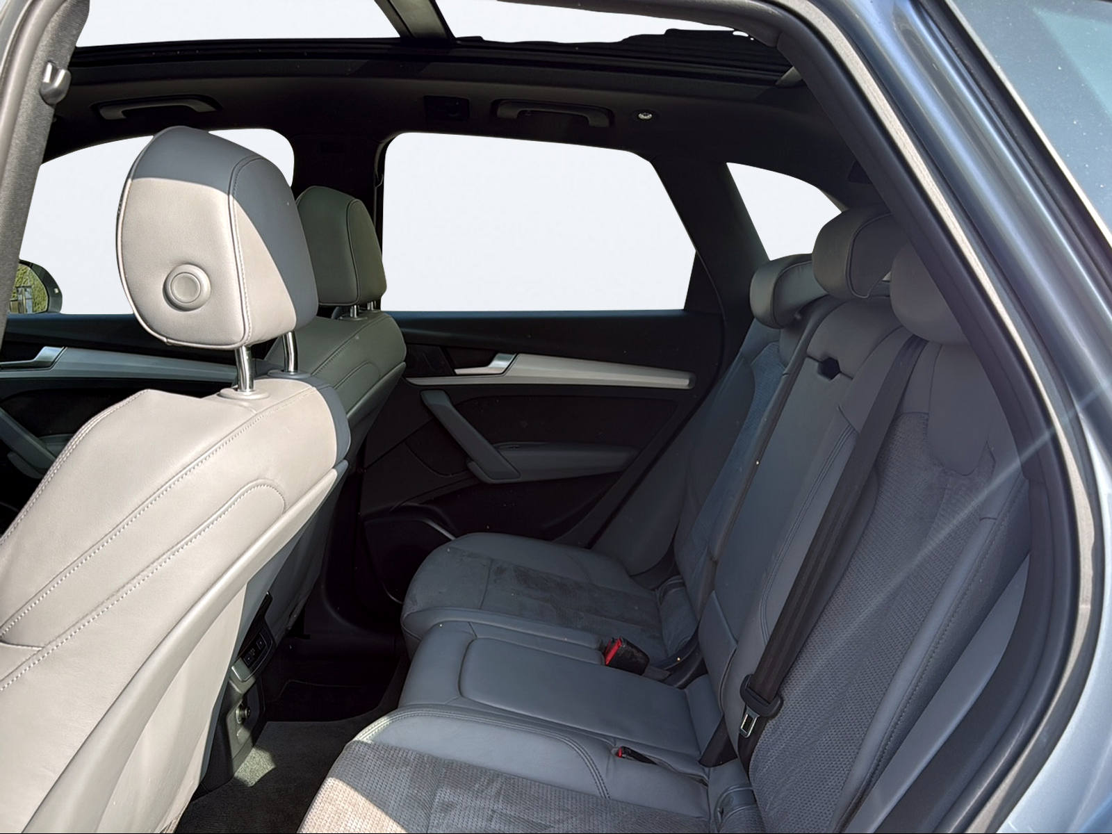 AUDI Q5 2.0 TDI sport quattro S-tronic-image-13