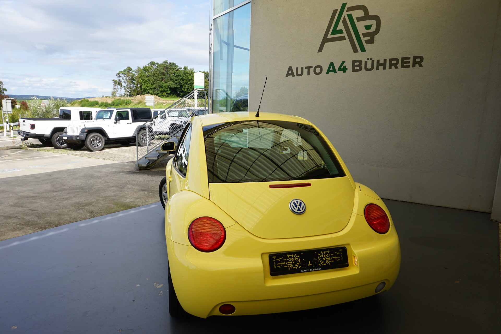 VW Beetle 2.0 Coupé 5-Gang-image-5