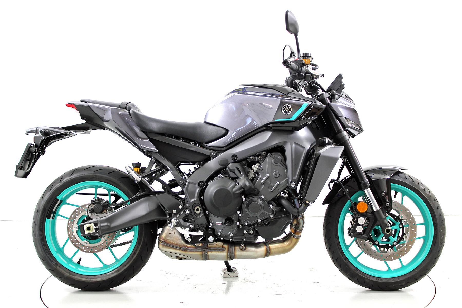 YAMAHA MT-09 Y-AMT ABS-showroom-element-3