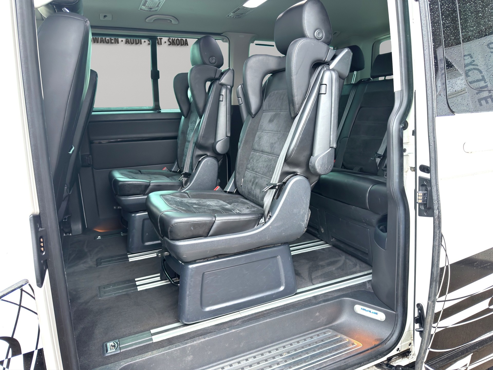 VW T6 Multivan 2.0 TDI 204 Highline DSG 4m-image-9