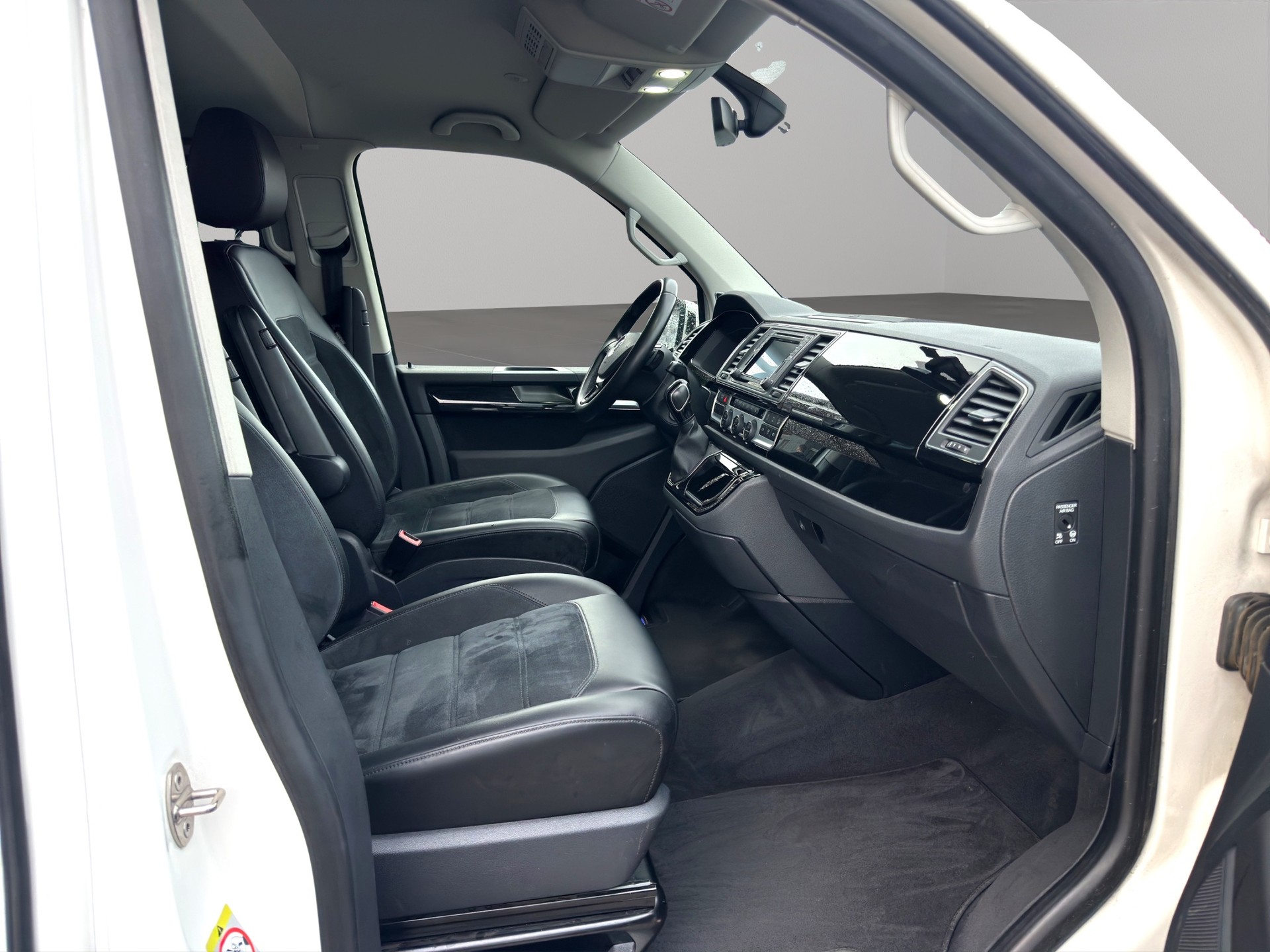 VW T6 Multivan 2.0 TDI 204 Highline DSG 4m-image-12