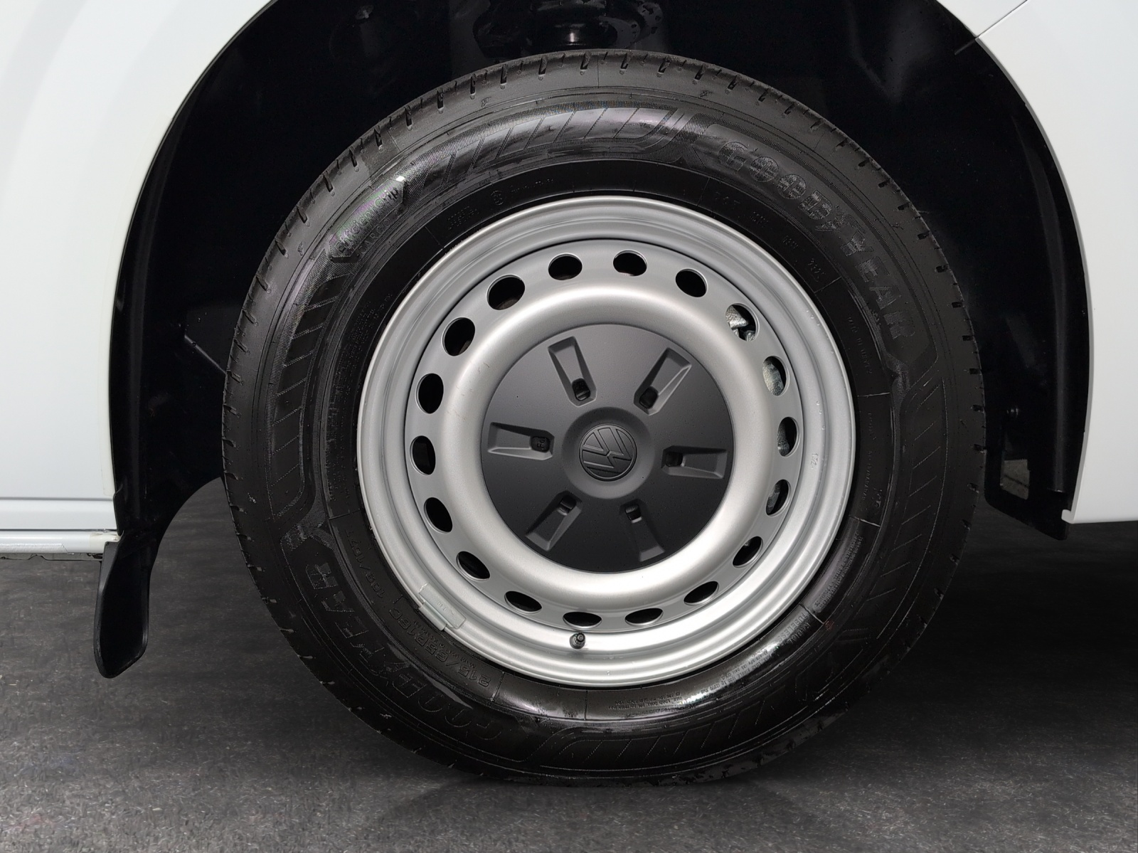 VW Transporter 2.0 TDI 4Motion Lang Automat-image-4