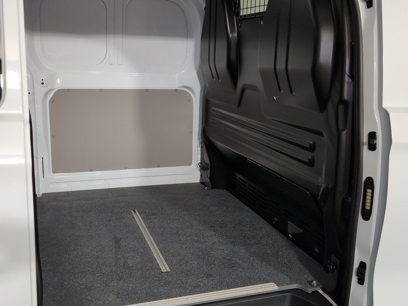 VW Transporter 2.0 TDI 4Motion Lang Automat-image-8