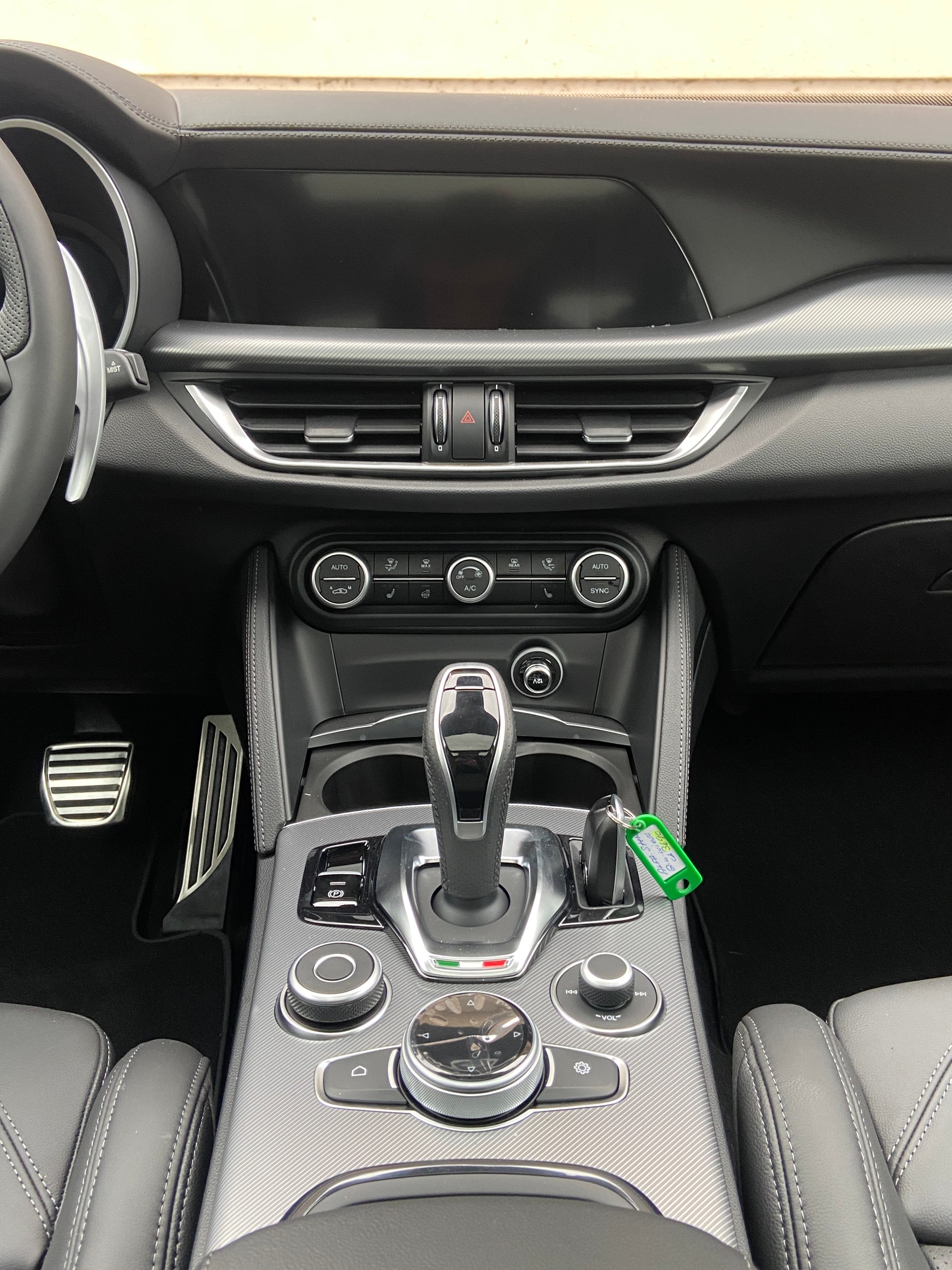 ALFA ROMEO Stelvio 2.0 Veloce Pack Premium Sky Q4 AT8-image-12