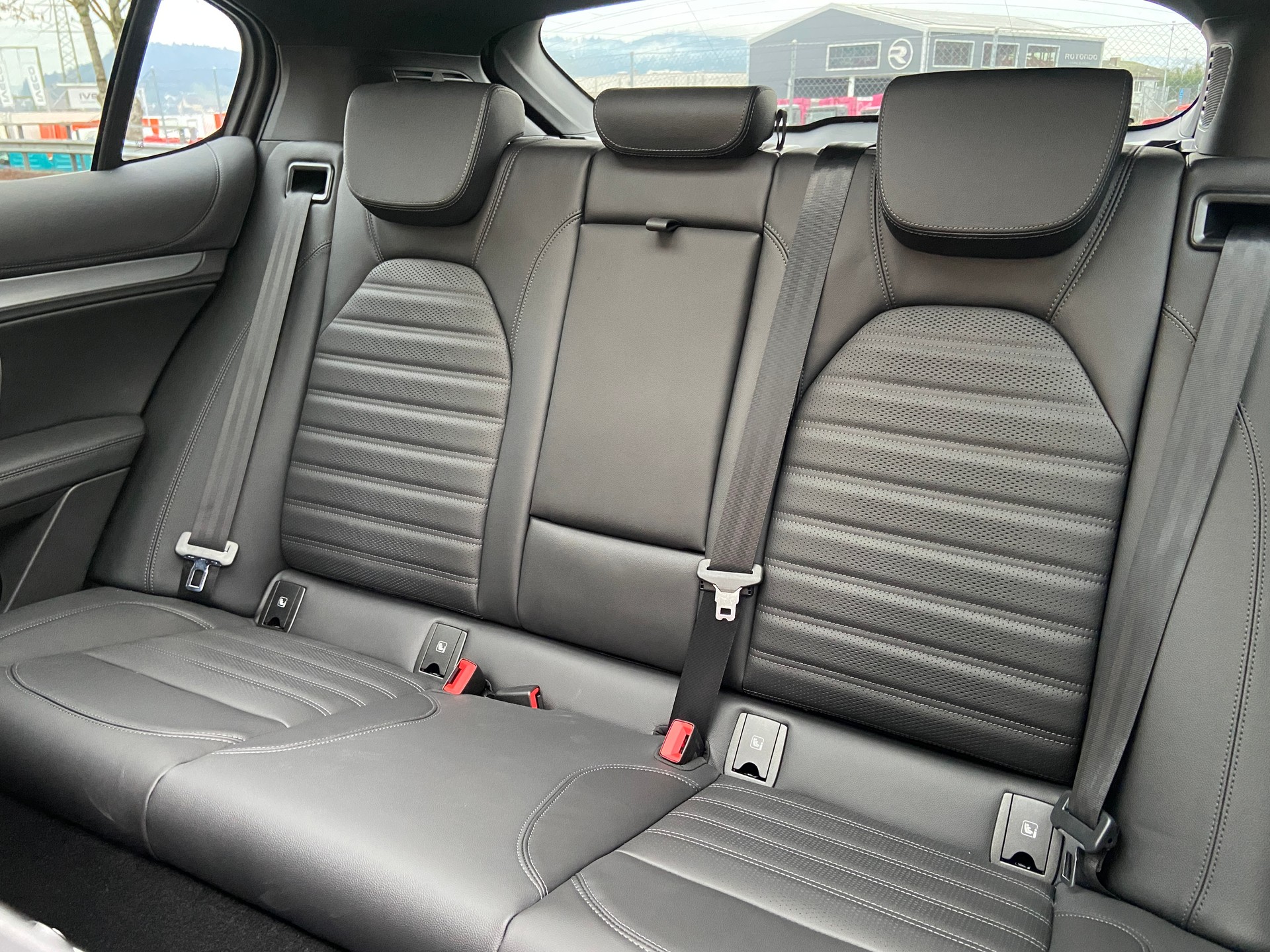 ALFA ROMEO Stelvio 2.0 Veloce Pack Premium Sky Q4 AT8-image-7