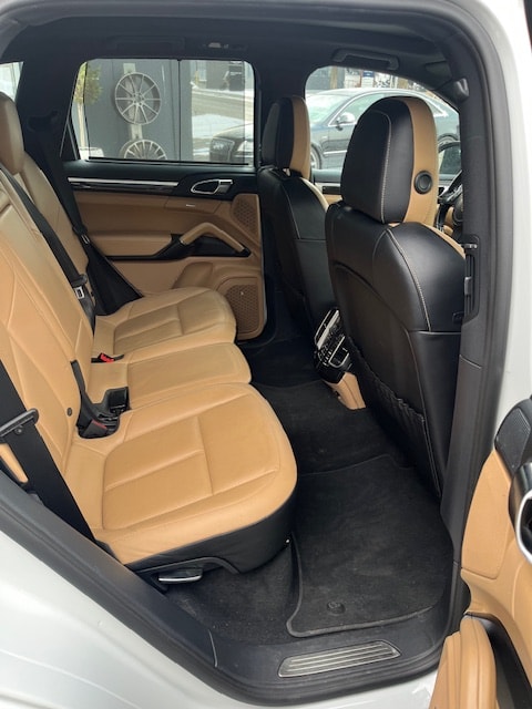 PORSCHE Cayenne S-image-7
