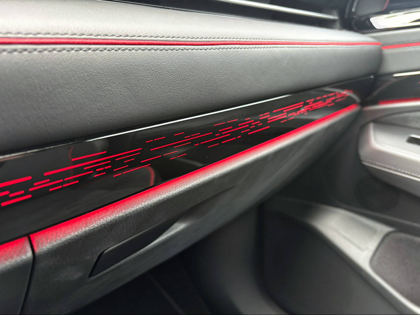 VW ID.7 Tourer GTX UNITED 340PS 4x4-image-8