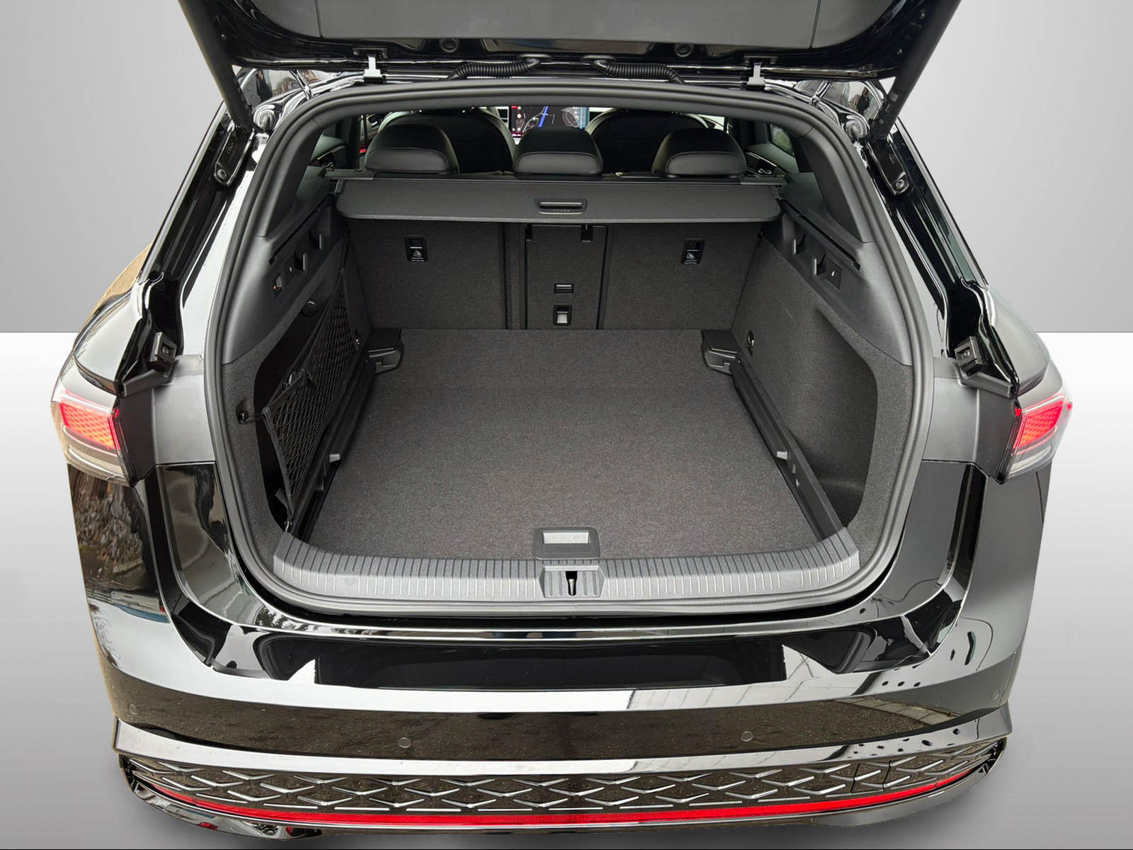 VW ID.7 Tourer GTX UNITED 340PS 4x4-image-15