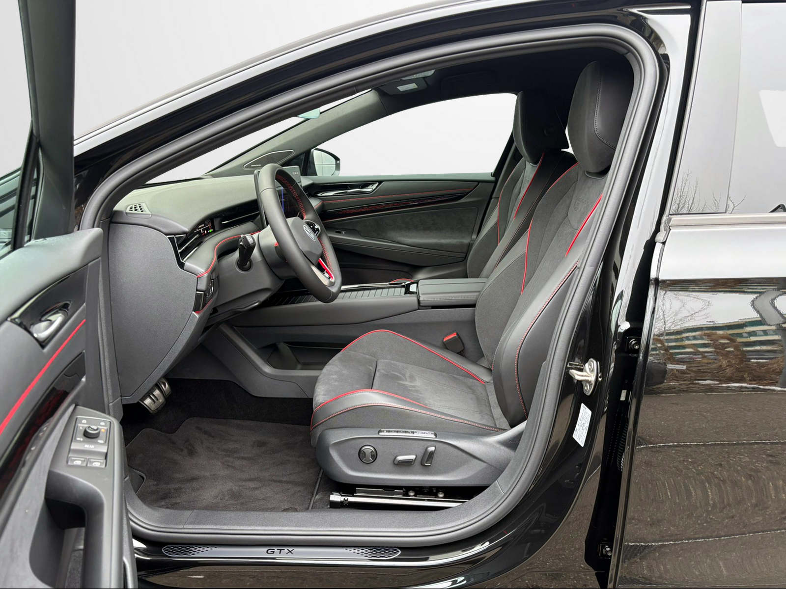 VW ID.7 Tourer GTX UNITED 340PS 4x4-image-4