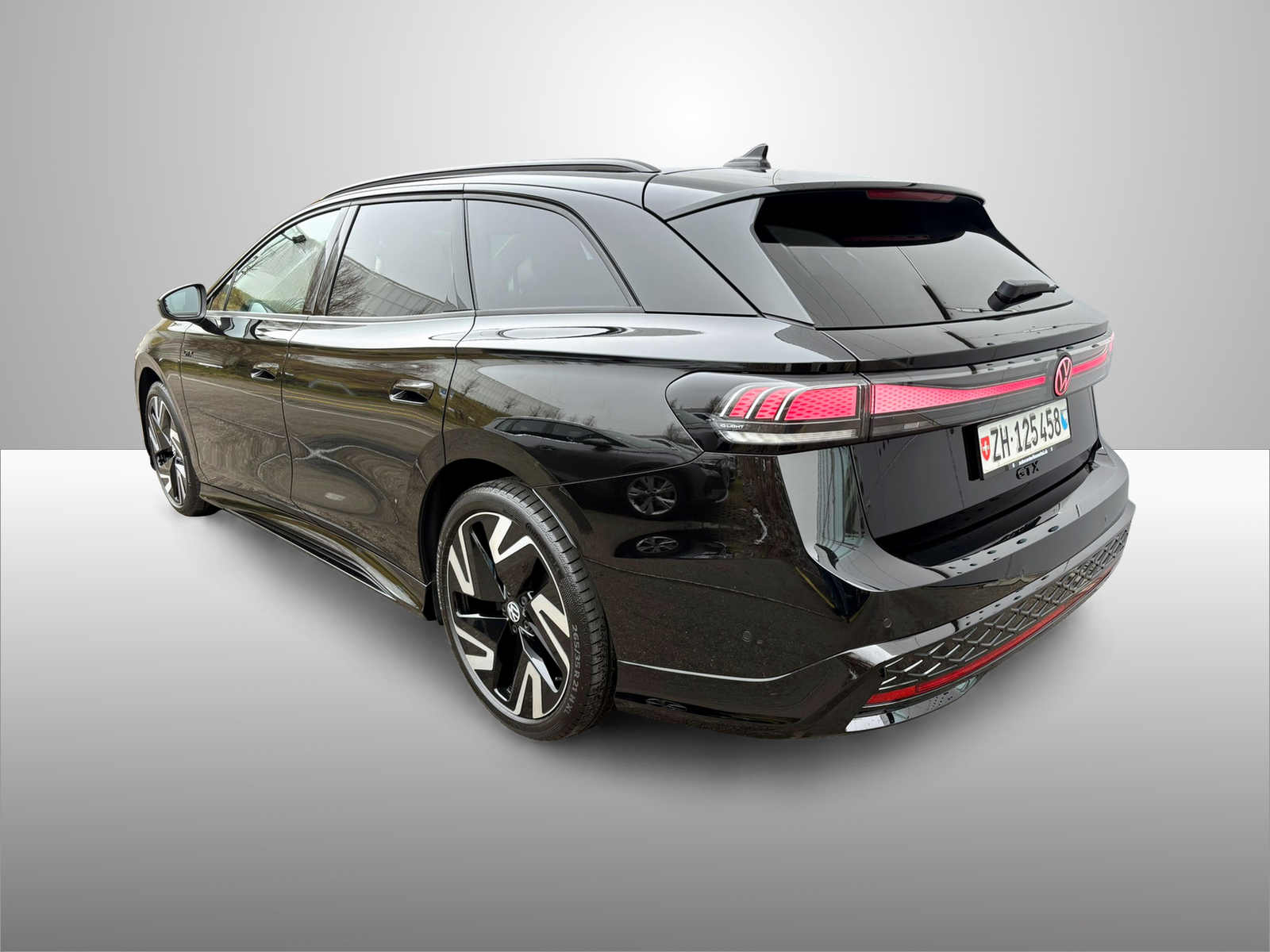 VW ID.7 Tourer GTX UNITED 340PS 4x4-image-12