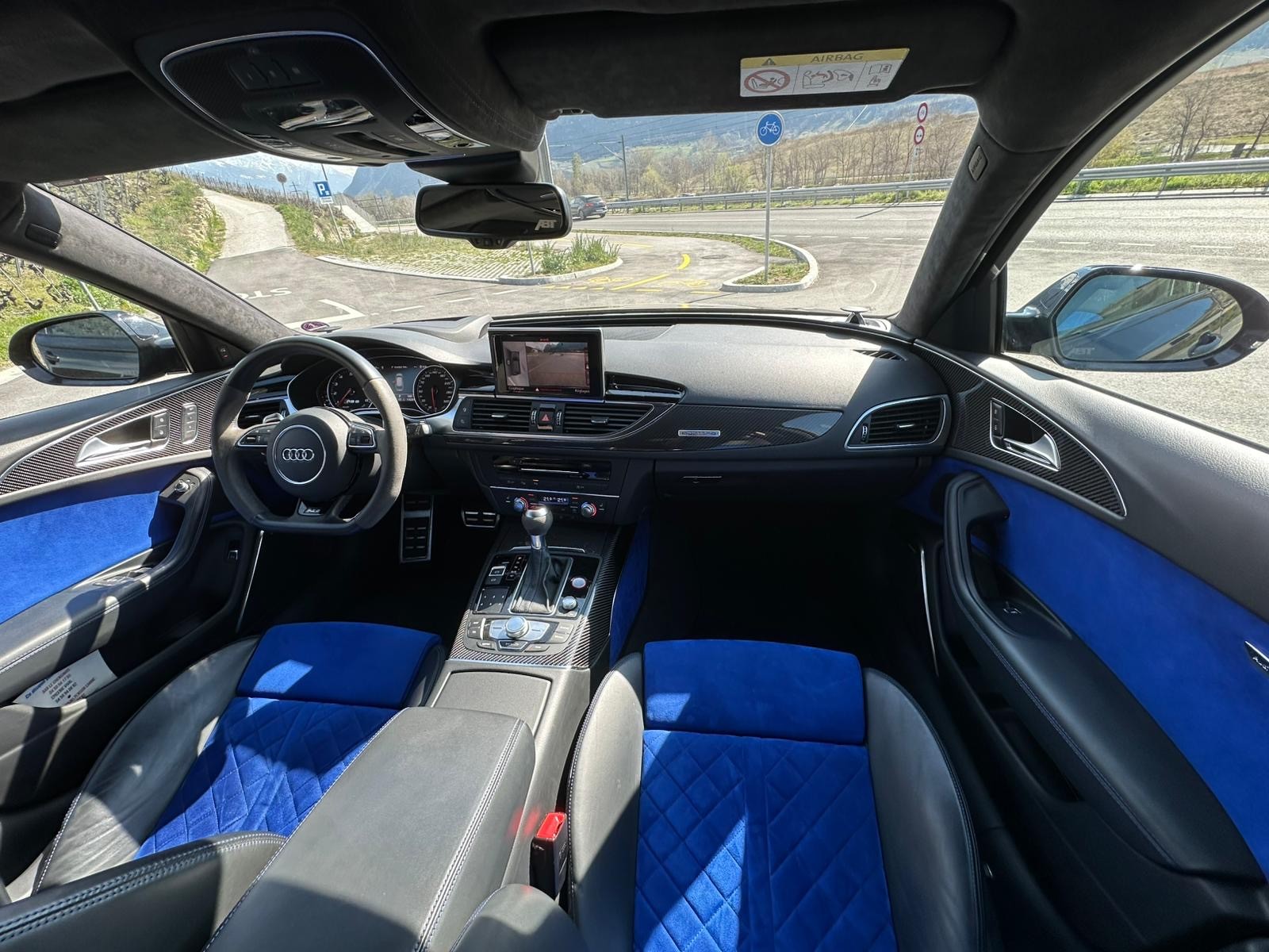 AUDI RS6 Avant 4.0 TFSI V8 performance quattro-image-10