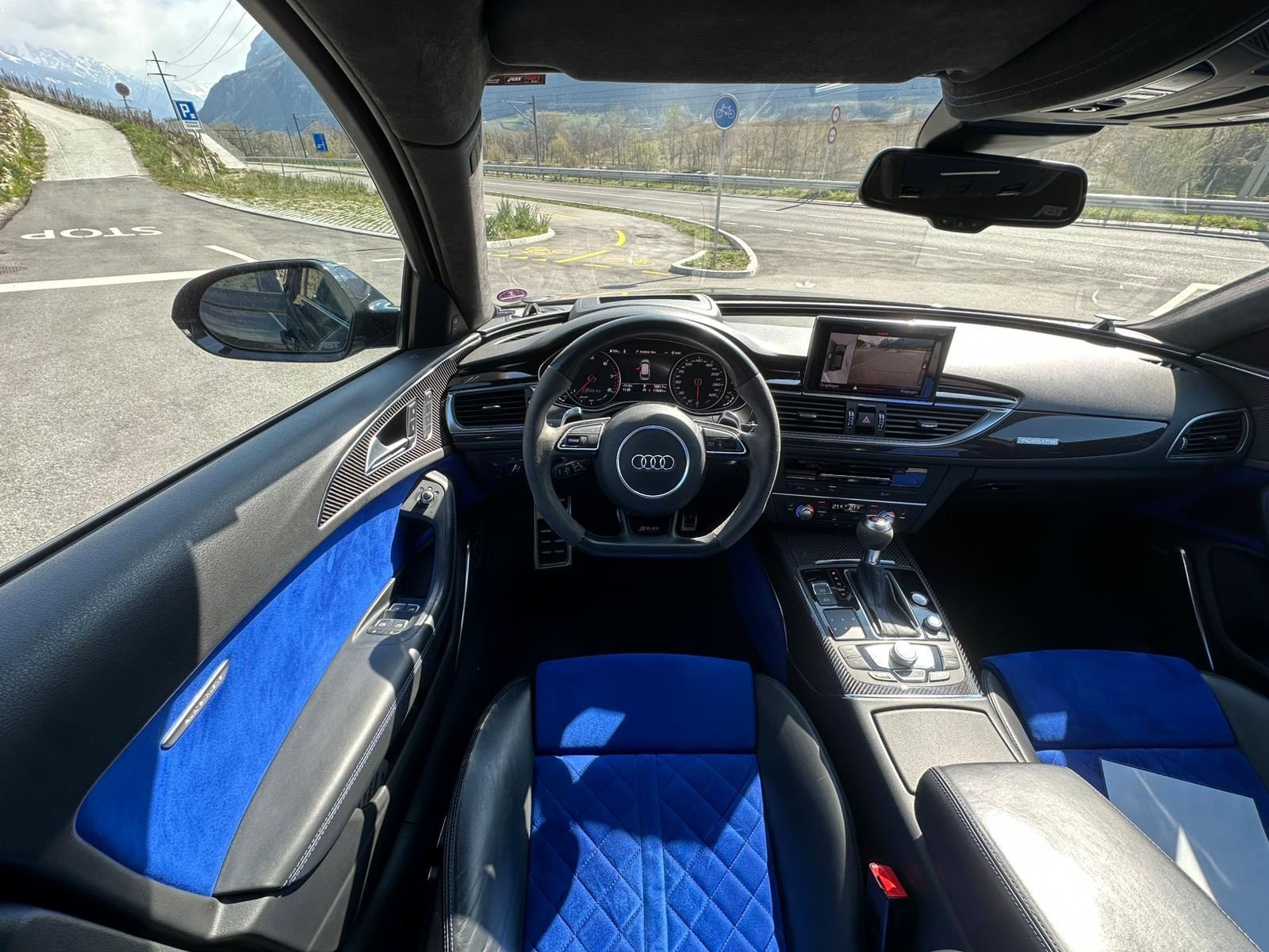AUDI RS6 Avant 4.0 TFSI V8 performance quattro-image-12