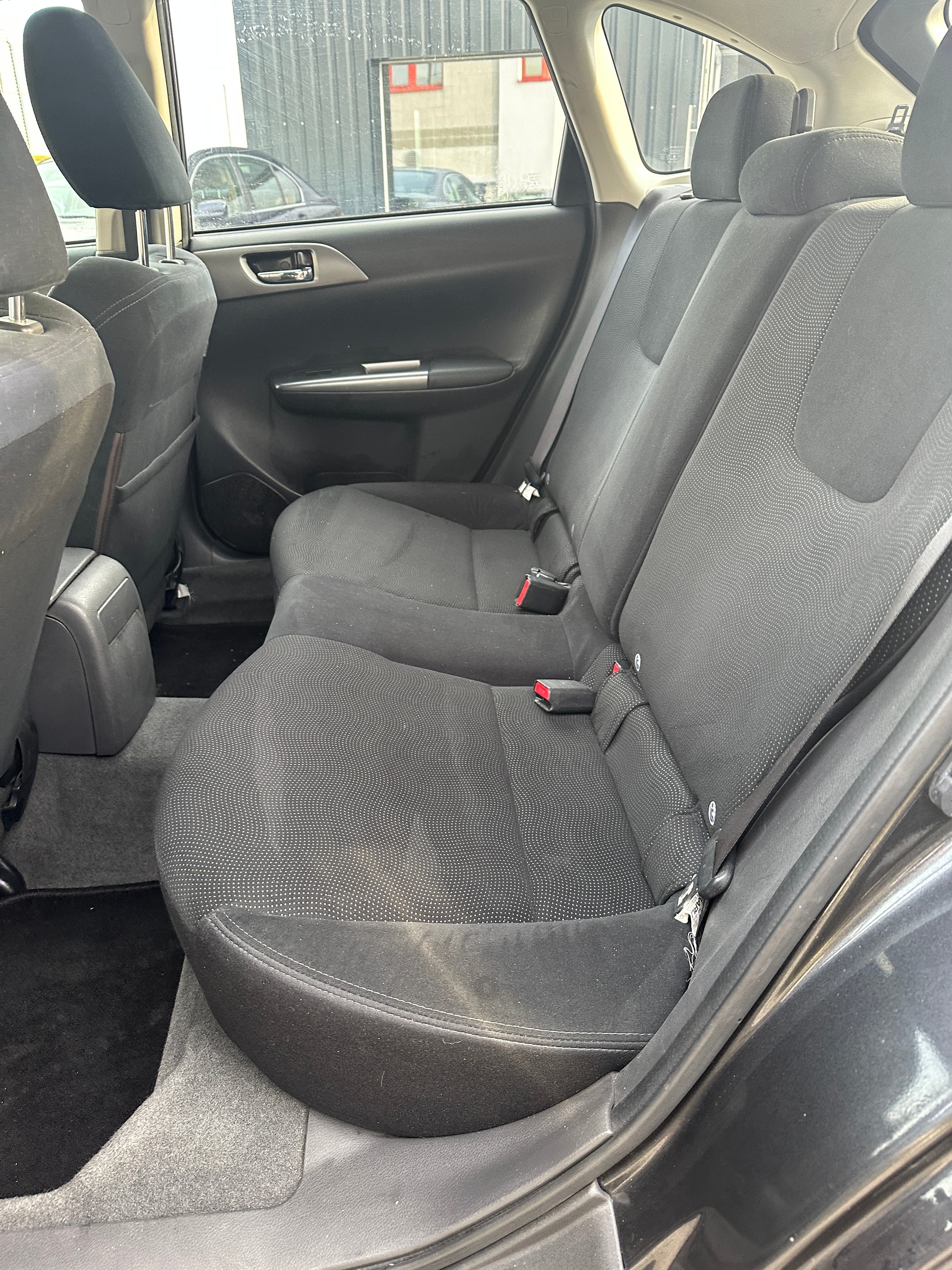 SUBARU Impreza 1.5R Swiss Automatic-image-10